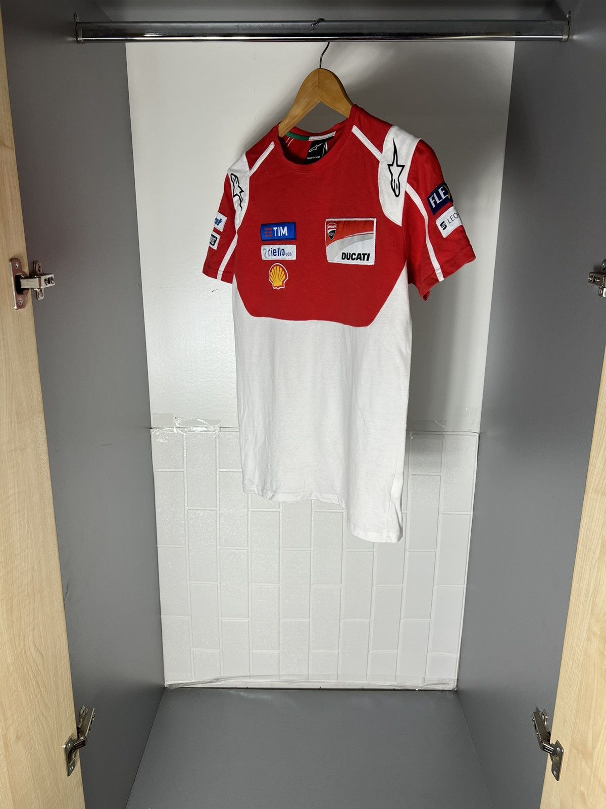 NASCAR VINTAGE ALPINESTARS DUCATI RACING T-SHIRT MOTORCYCLE Y2K 90s Size US M / EU 48-50 / 2 - 9 Thumbnail