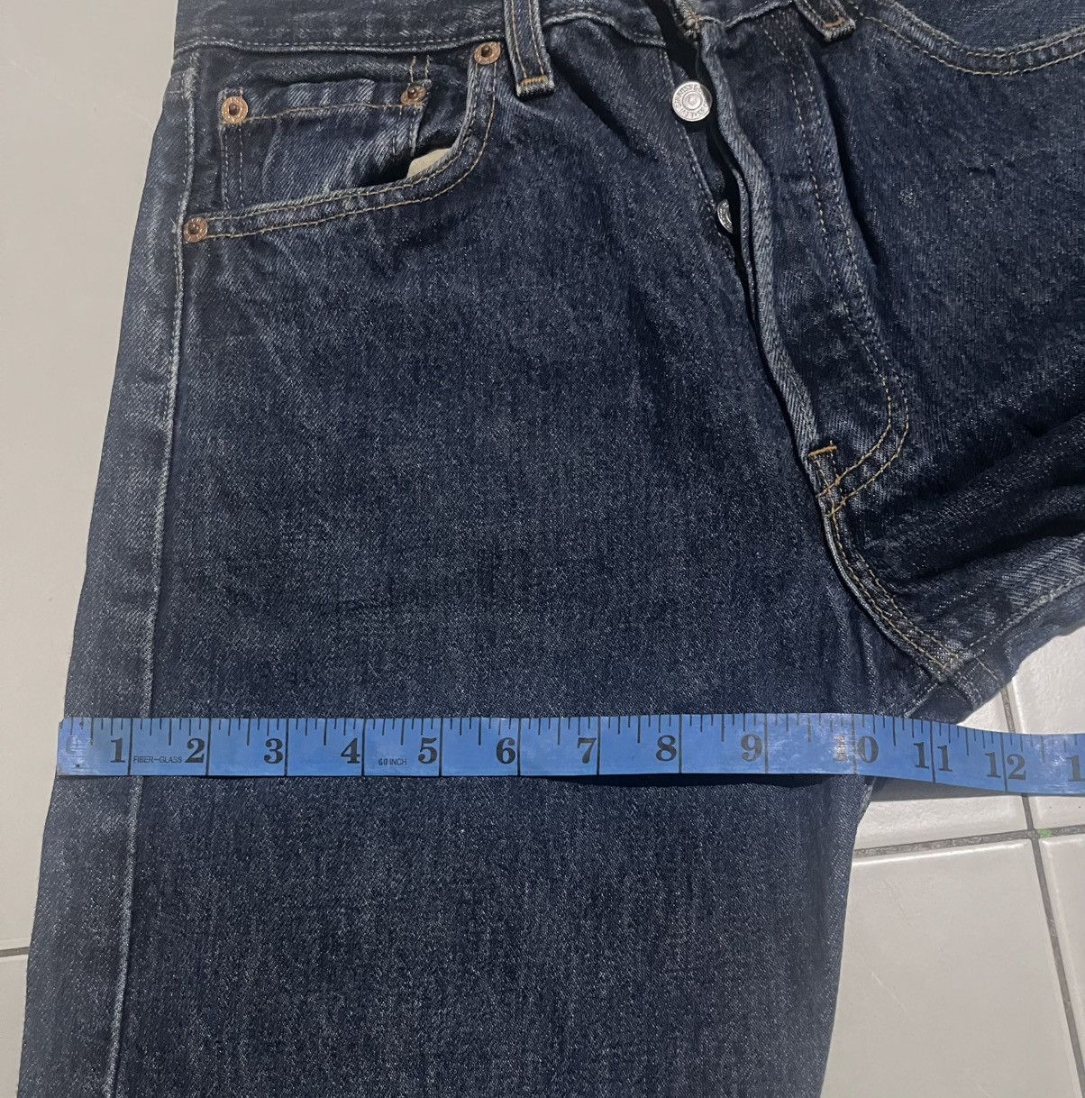 Jean Vintage 90s Levi's 501 Faded Blue Jeans Made in USA Size 28" / US 6 / IT 42 - 9 Thumbnail
