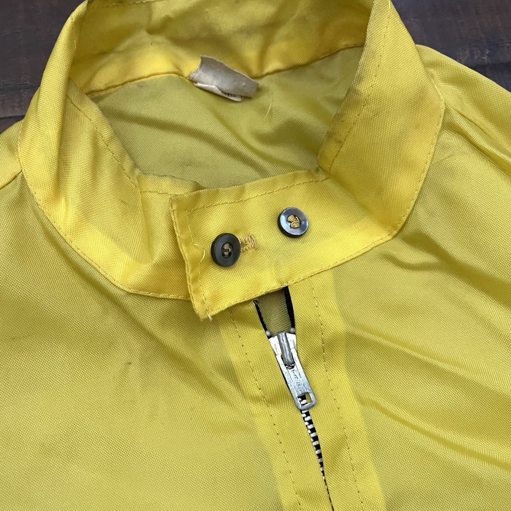 Ferrari VINTAGE Ferrari Owners Club Jacket Windbreaker Mens Medium Yellow Full Zip 70s 80s Cars Racing Zipper Size US M / EU 48-50 / 2 - 7 Thumbnail