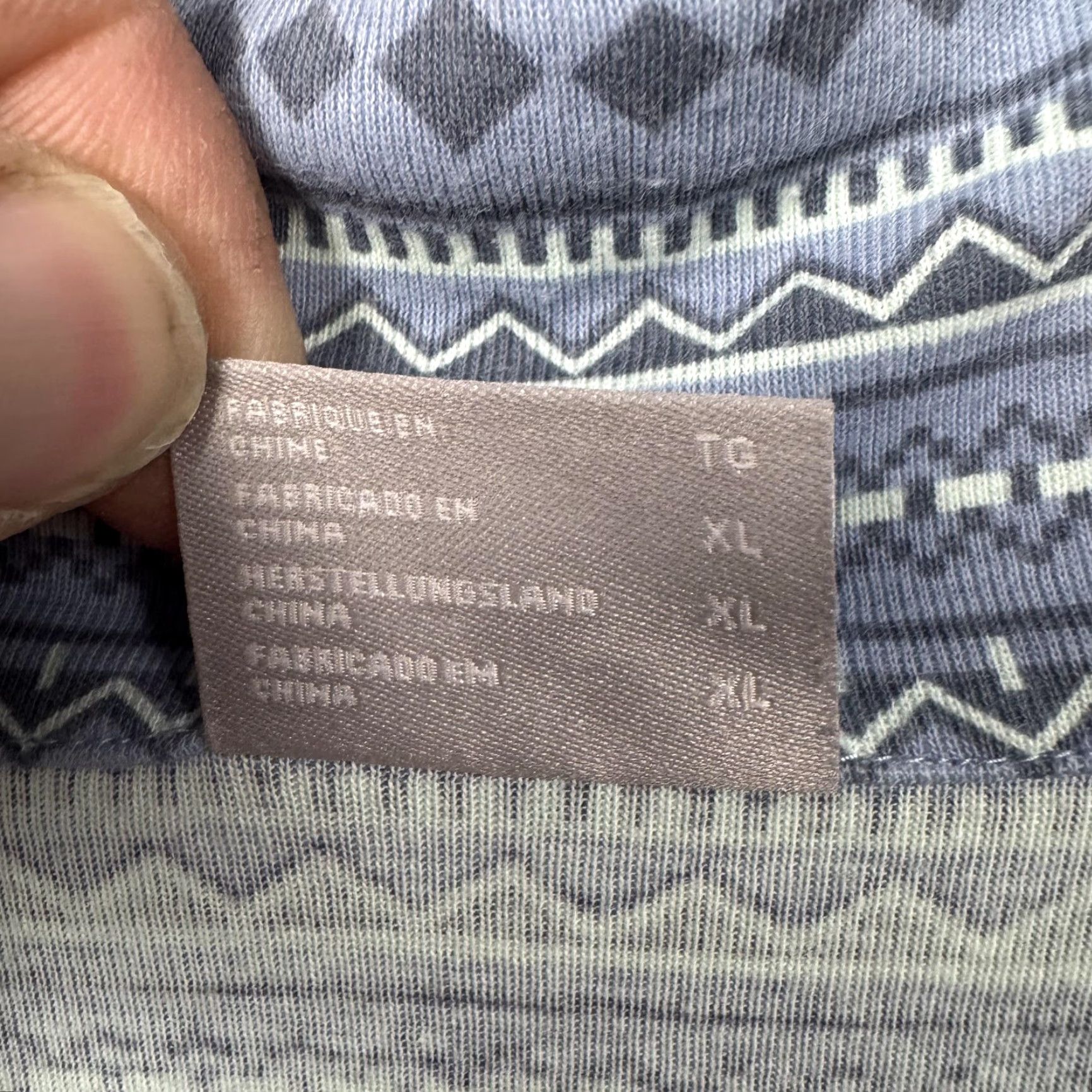 Vintage Columbia Pullover Womens XL Blue 1/4 Zip Mock Neck Long Sleeve Hiking All Seasons Geometric Pattern Size XL / US 12-14 / IT 48-50 - 7 Thumbnail
