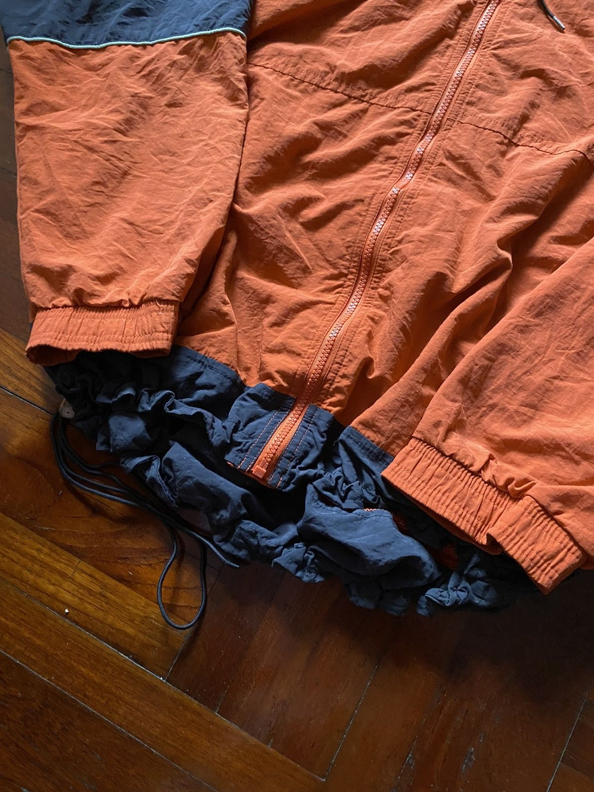 Nike × Vintage Vintage Nike Spell Out 90s Windbreaker Hoodie Jacket Size US L / EU 52-54 / 3 - 7 Thumbnail