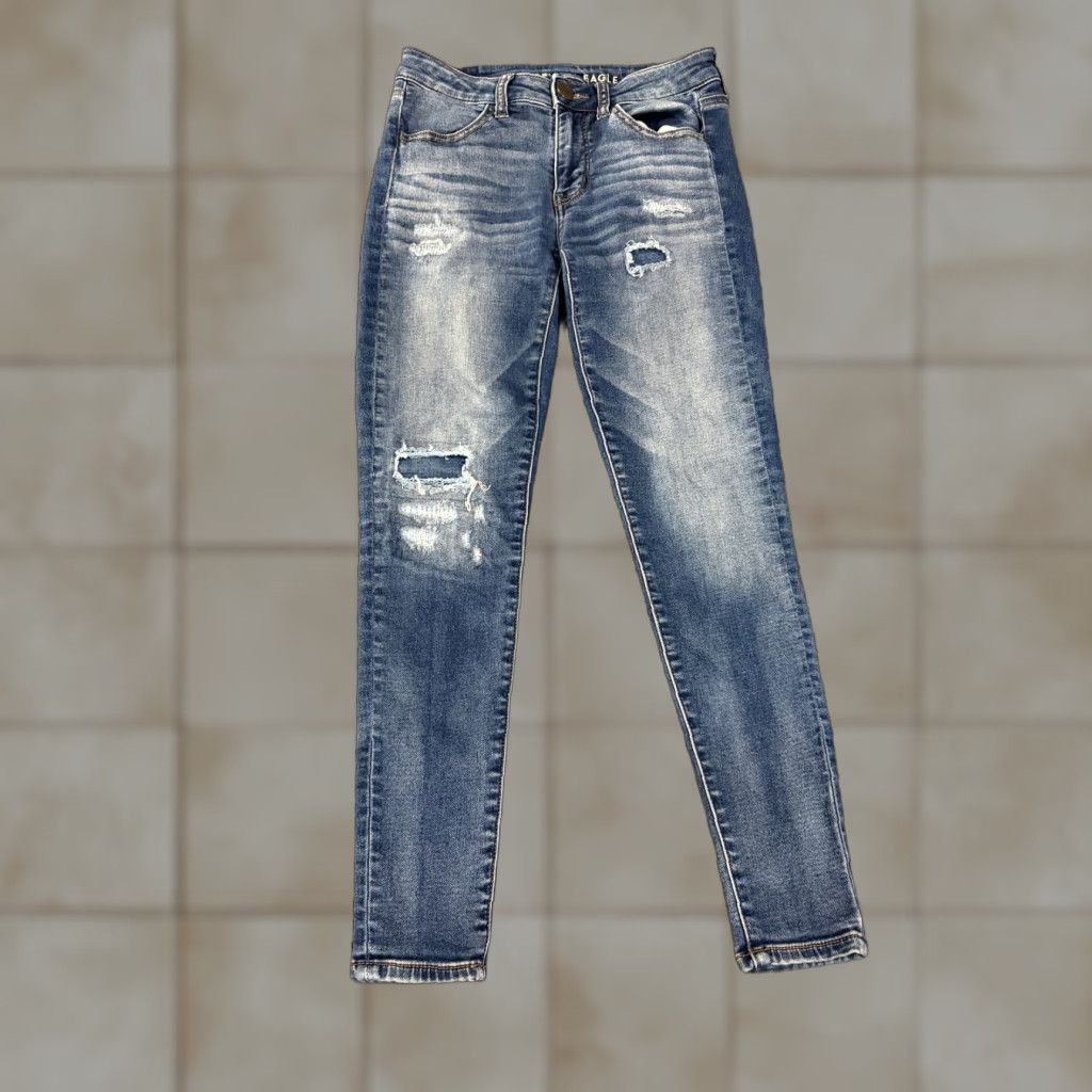 American Eagle Outfitters American Eagle Outfitters Jeans Jegging Skinny Stretch Distressed Blue 26in Inseam 26 Regular Womens 2 Short Blue Denim Stretch 5-Pocket Zipper Button Size 26" / US 2 / IT 38 - 1 Thumbnail