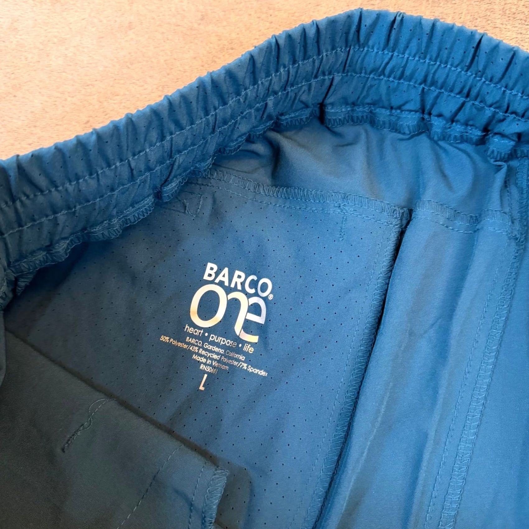 Vintage Barco One Cargo Jogger Scrubs Mens Large 6-Pocket Bahama Blue NWT Barco One Size US 33 - 4 Thumbnail
