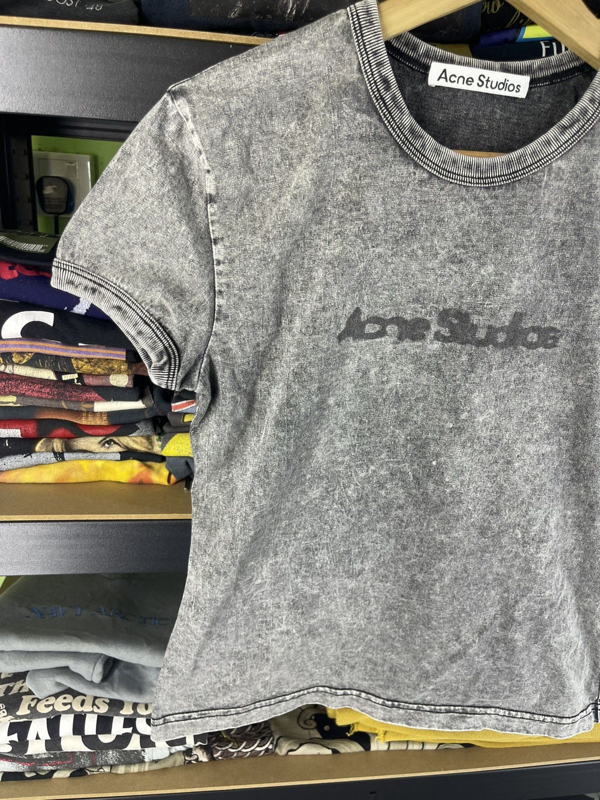 Acne Studios Acne Studios Blurred Logo Etza Model Tee Size S / US 4 / IT 40 - 4 Thumbnail