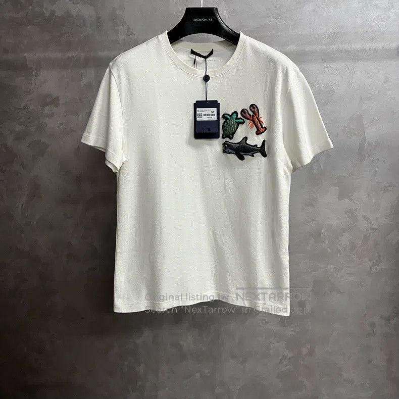 Louis Vuitton Louis Vuitton White beaded animal print short sleeve Size US S / EU 44-46 / 1 - 1 Thumbnail