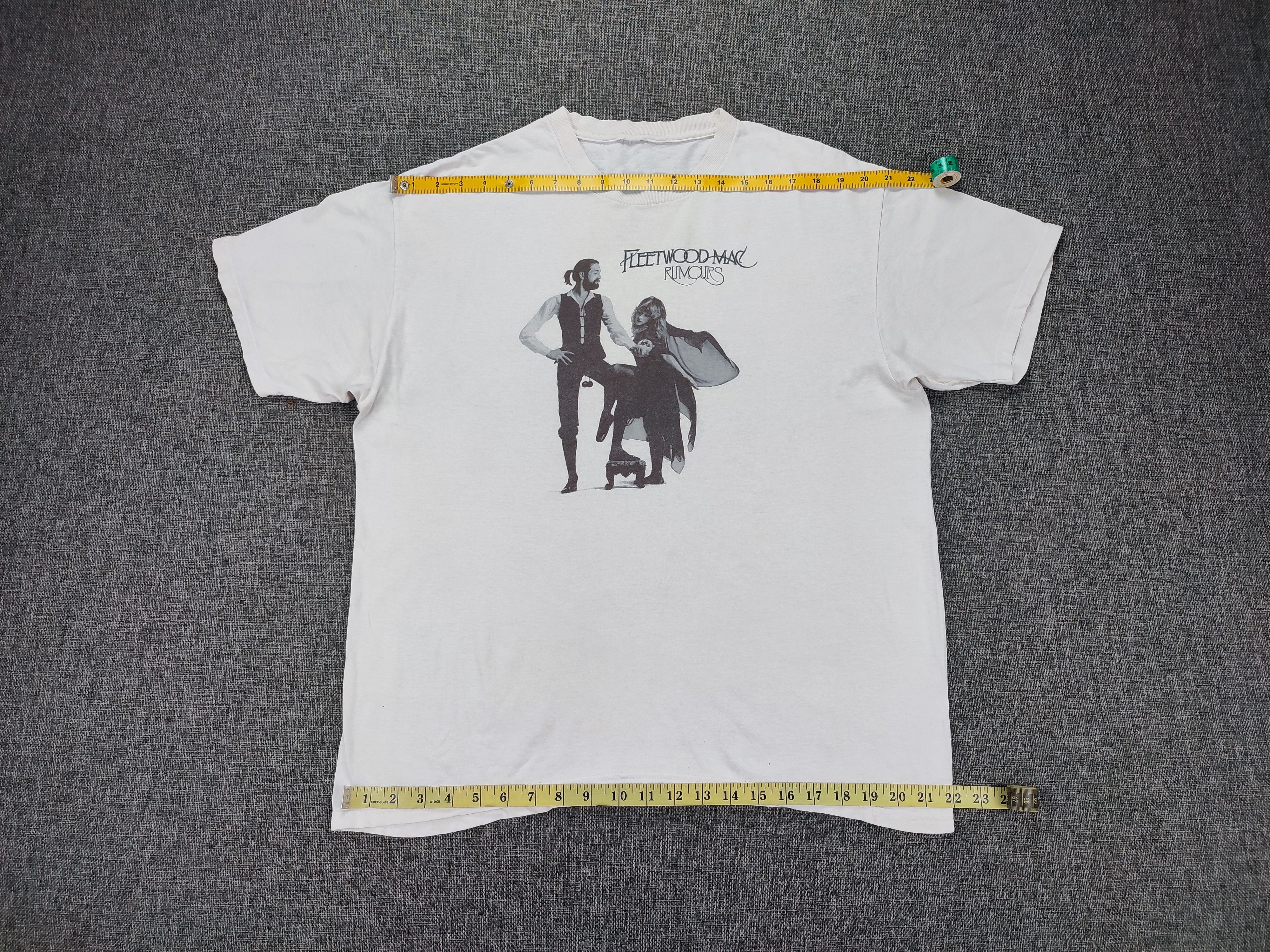 Band Tees × Vintage Vintage Early 2000s Fleetwood Mac 'Rumours' Album Tee Size US XL / EU 56 / 4 - 4 Thumbnail