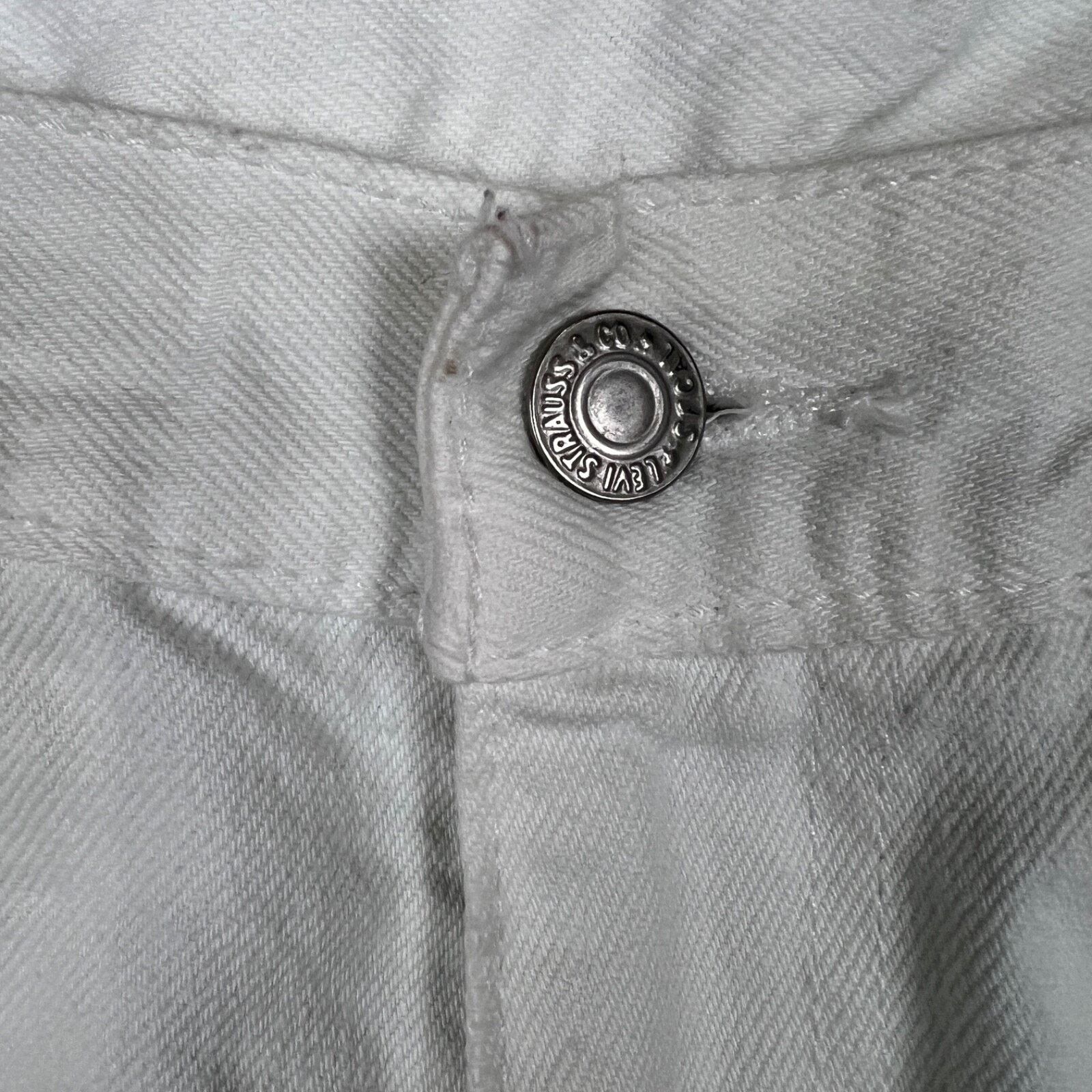 Levi's × Vintage Levi's 511 Jeans 33x34 White Distressed Slim Fit Denim Size US 33 - 4 Thumbnail