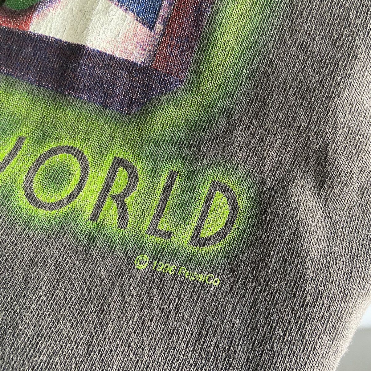 Vintage Pepsi alien out of this world *1996 Size US M / EU 48-50 / 2 - 3 Thumbnail