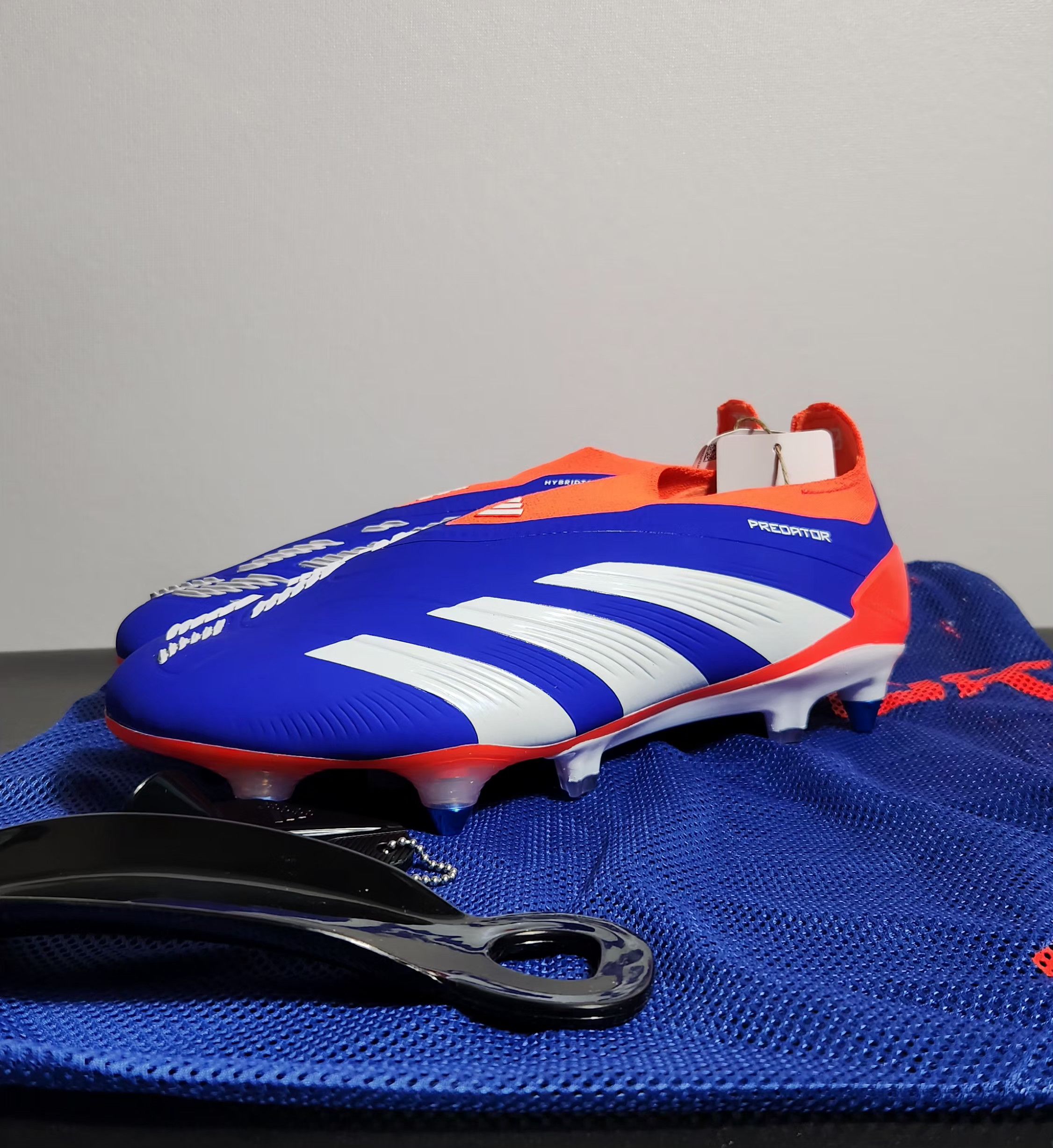 Adidas Adidas Predator Elite LL SG IF6318 Laceless Soccer  display picture 3