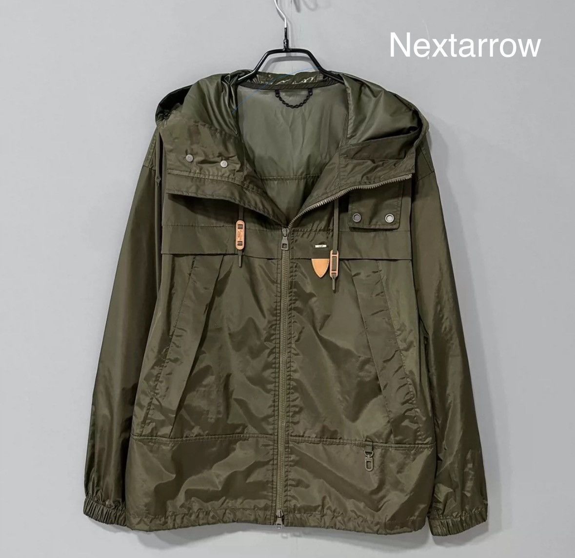 Louis Vuitton LOUIS VUITTON Windproof hanging assault suit Size US M / EU 48-50 / 2 - 1 Thumbnail