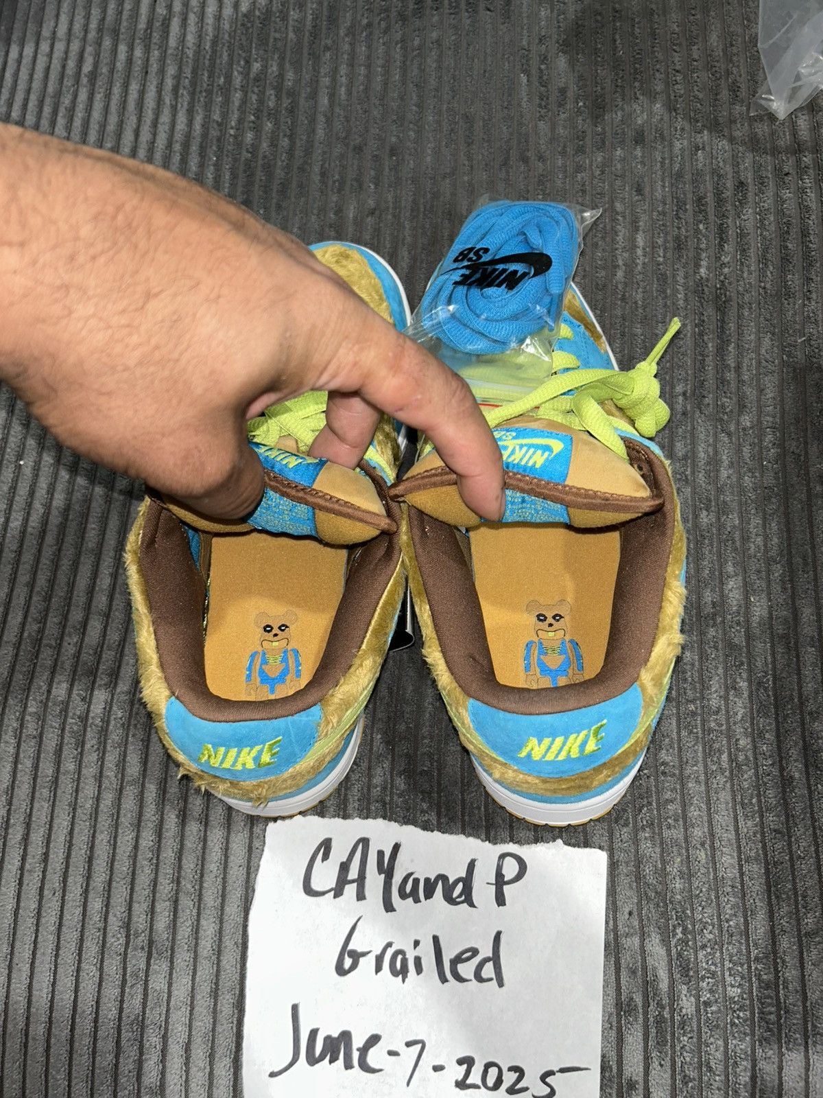 Vintage NIKE SB BABY BEAR Size US 11 / EU 44 - 19 Thumbnail