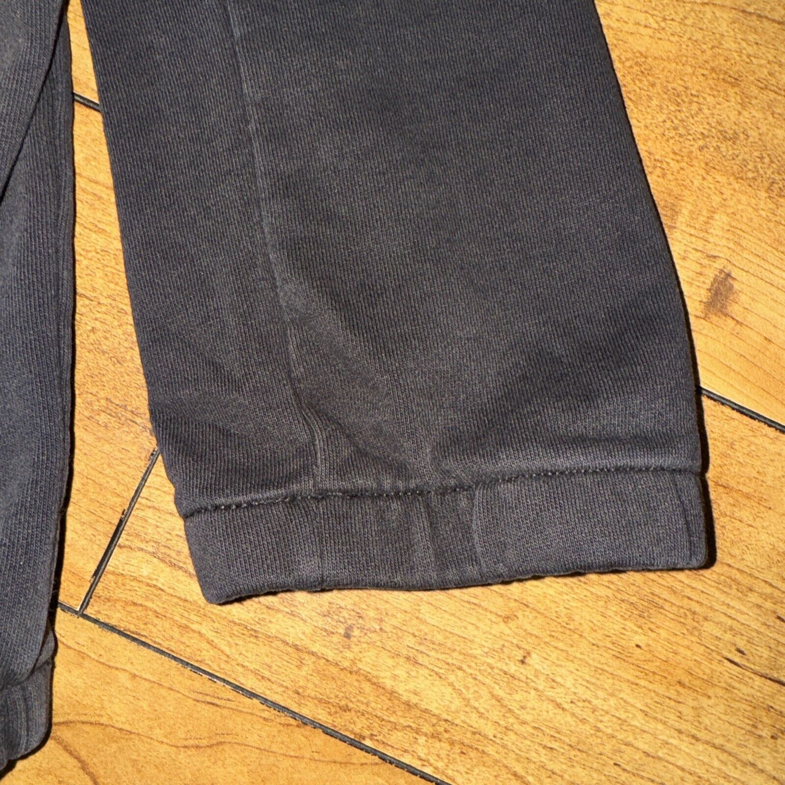 Vans Vans Youth Large Black Flame Spell out Sweatpants 28x28 Size US 28 / EU 44 - 4 Thumbnail