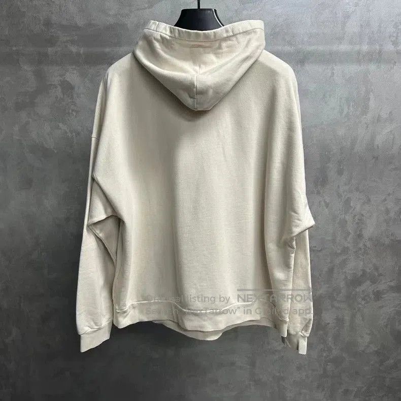 Balenciaga Balenciaga Beige Logo Print Hoodie. Size US XS / EU 42 / 0 - 2 Thumbnail