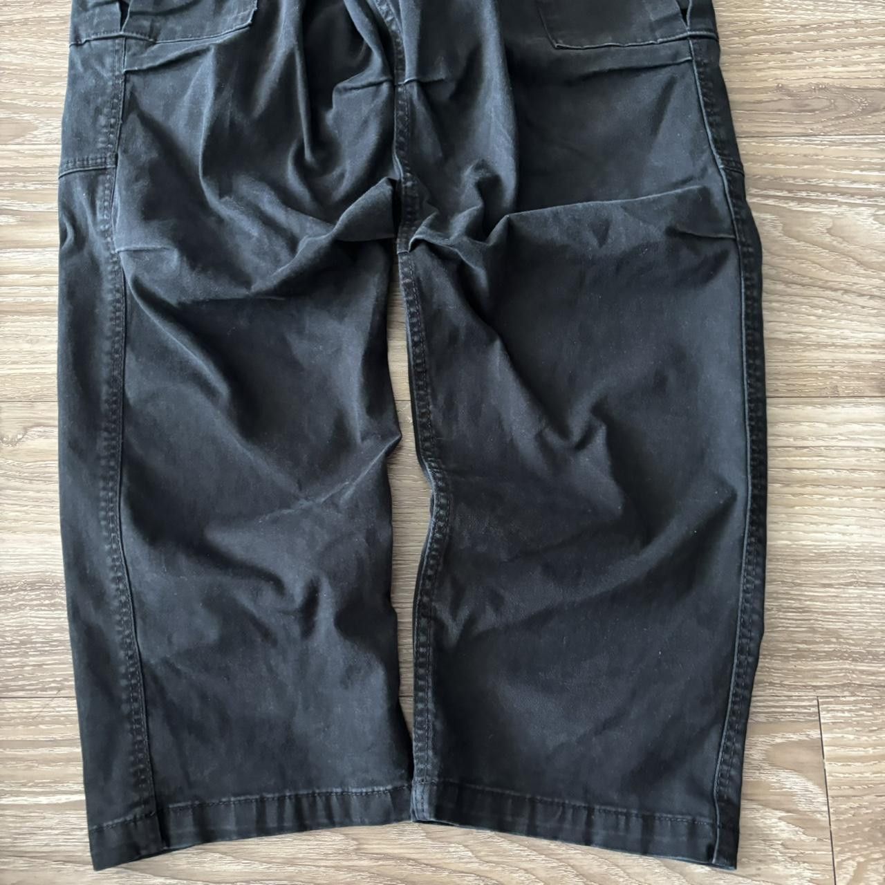 Vintage Crazy Vintage Y2K/2000s Black Streetwear Essential Cargo Pants! 30x28 Size US 30 / EU 46 - 6 Thumbnail