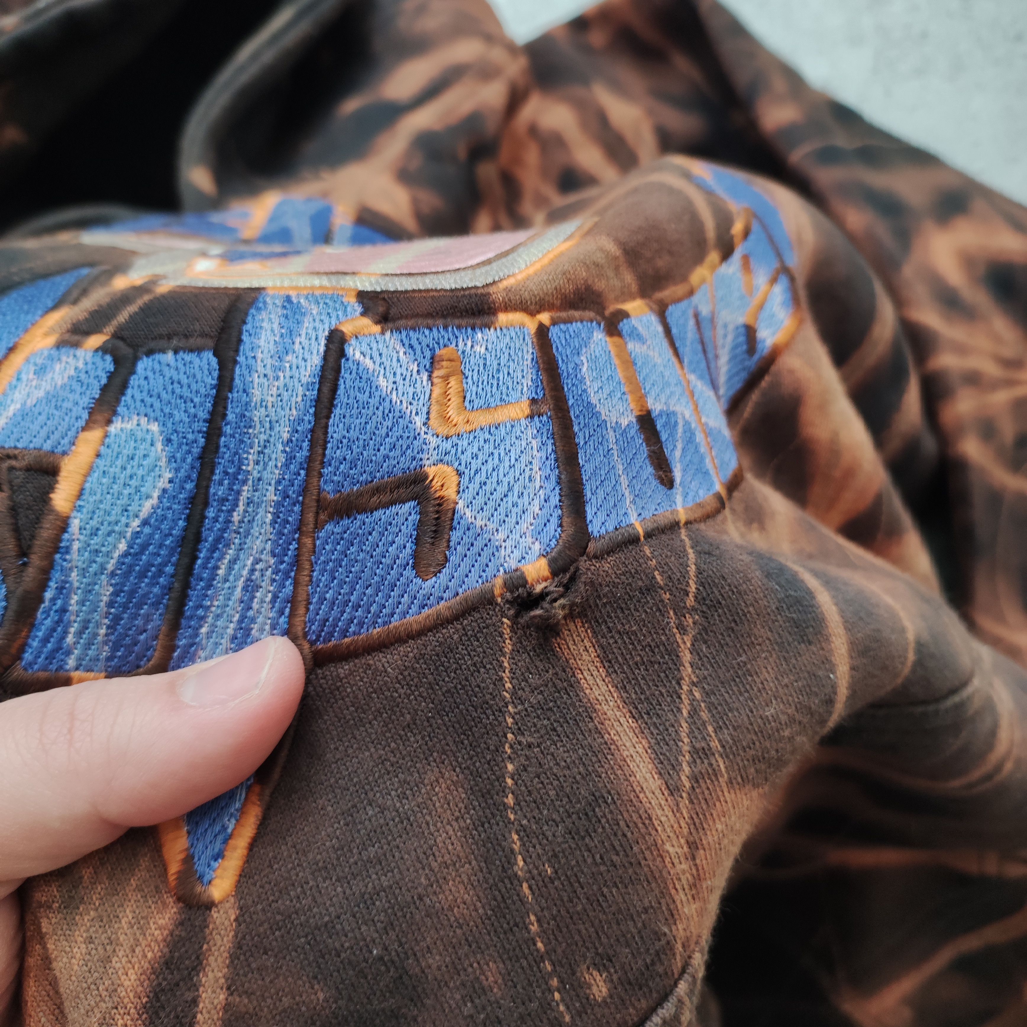 Japanese Brand Str of the Wrld Strofthewrld Tie Dye Big Logo Hoodie Size US M / EU 48-50 / 2 - 6 Thumbnail