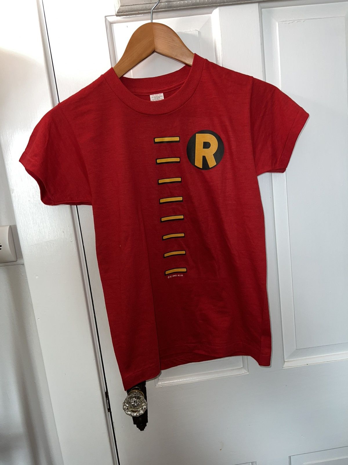DC Comics VINTAGE 1978 DC COMICS ROBIN T-SHIRT Size S / US 4 / IT 40 - 1 Thumbnail