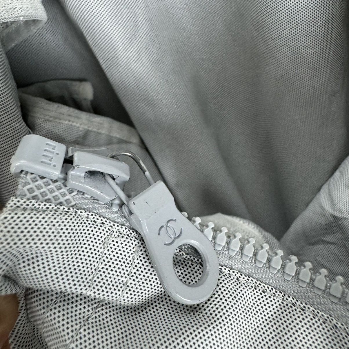 Chanel 🌟CHANEL IDENTIFICATION HOODIE AW01 SPORTS 2 WAY LIGHT JACKET Size M / US 6-8 / IT 42-44 - 18 Thumbnail