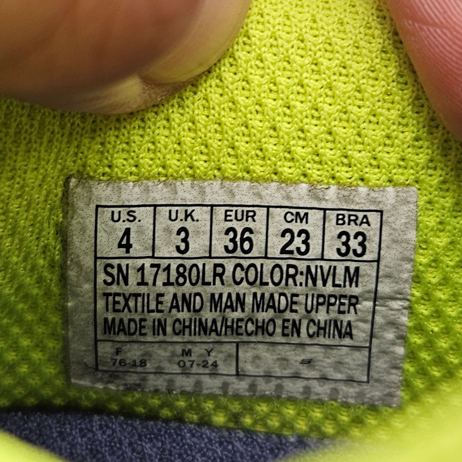 SKECHERS SKECHERS USA KIDS 4 ACTIVE RUNNING SHOES USED NAVY/NEON GRN Size US 4 / IT 34 - 6 Thumbnail