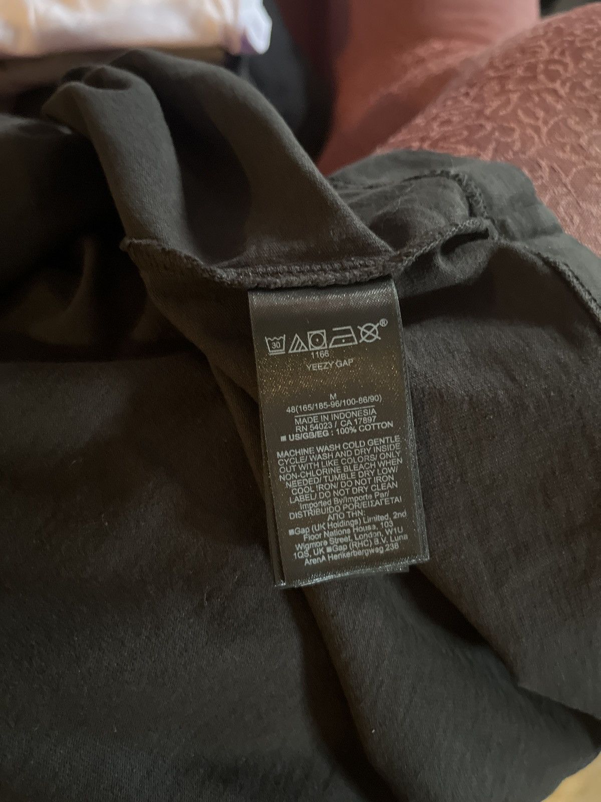 Gap × Yeezy Long Sleeve Logo Tee Size US M / EU 48-50 / 2 - 4 Thumbnail
