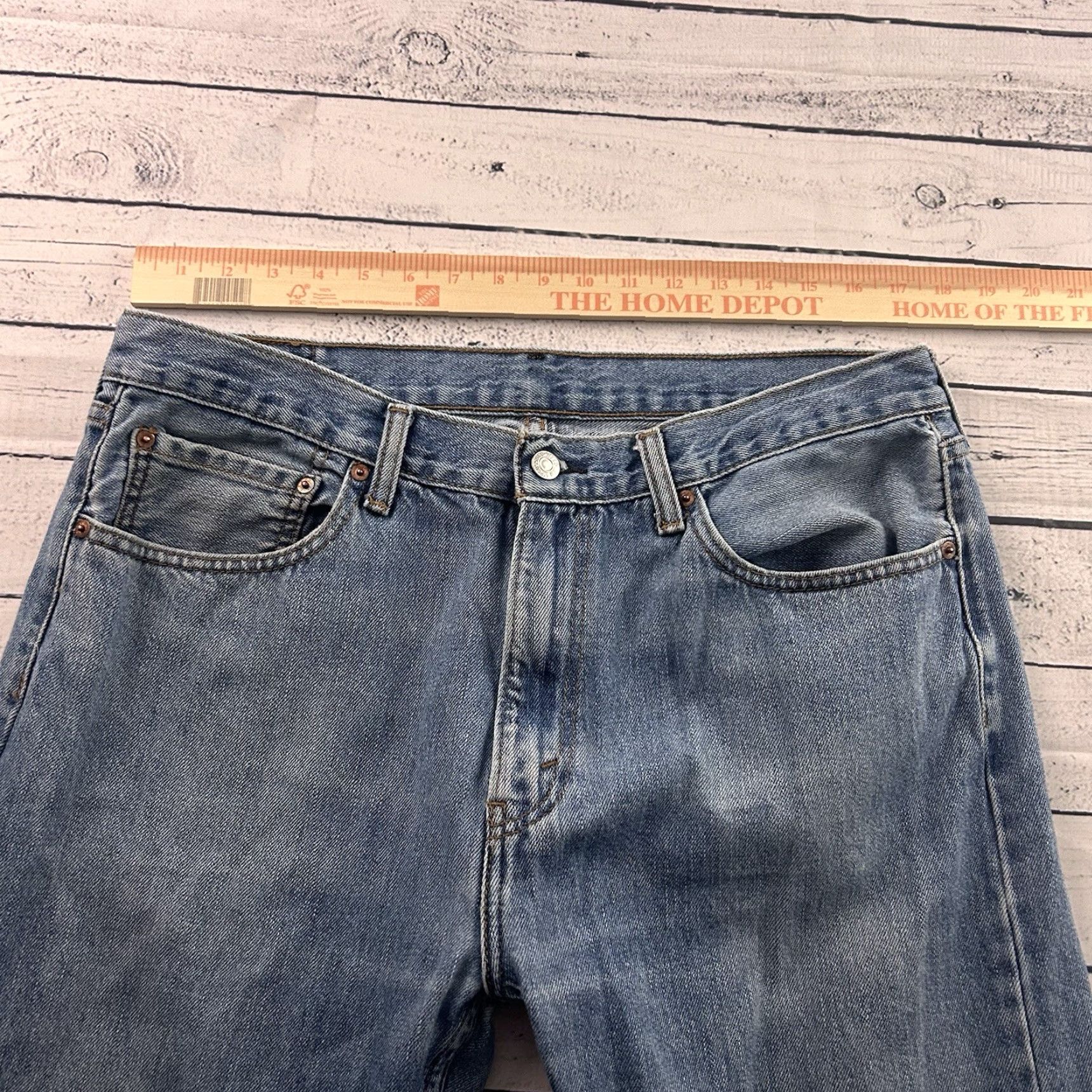 Levi's Levi's 505 Regular Fit Jeans Denim Blue 36x34 Men Straight Medium Wash 34 Inseam Blue Jeans Mens 505 Regular Fit Levi's Jeans Size US 34 / EU 50 - 4 Thumbnail