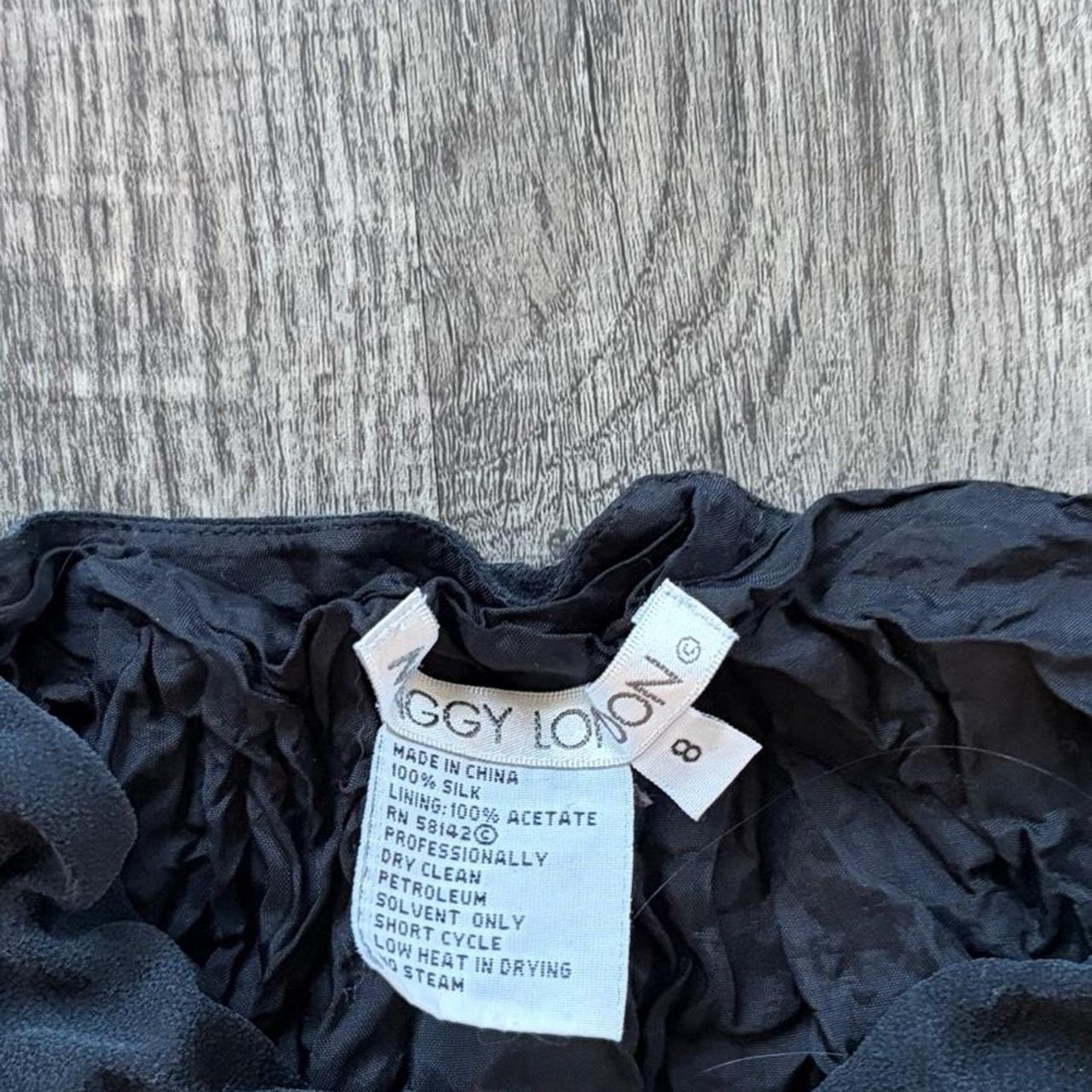 MAGGY LONDON Vintage black midi dress with sequins and layered ruffles Size M / US 6-8 / IT 42-44 - 3 Thumbnail