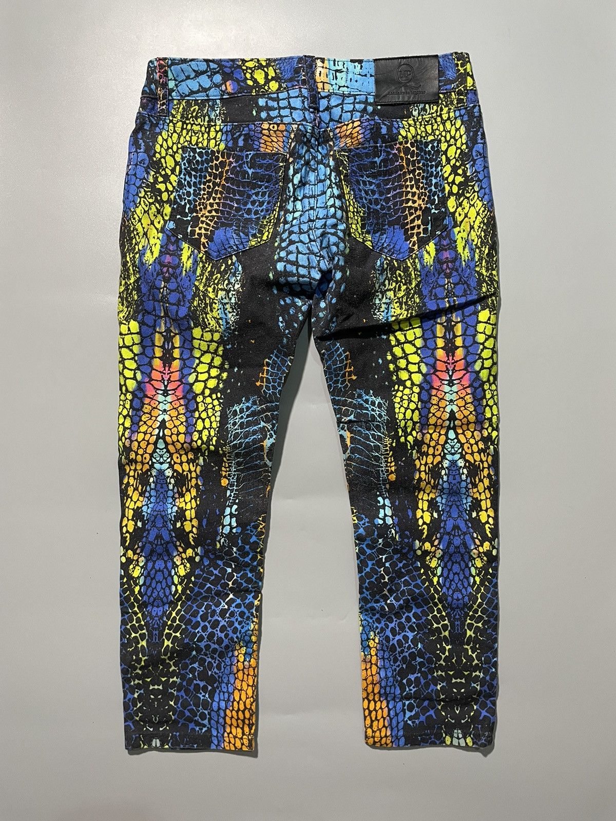 Alexander McQueen Alexander McQueen Multi Color Crocs Skin Print Jeans Size 26" / US 2 / IT 38 - 11 Thumbnail
