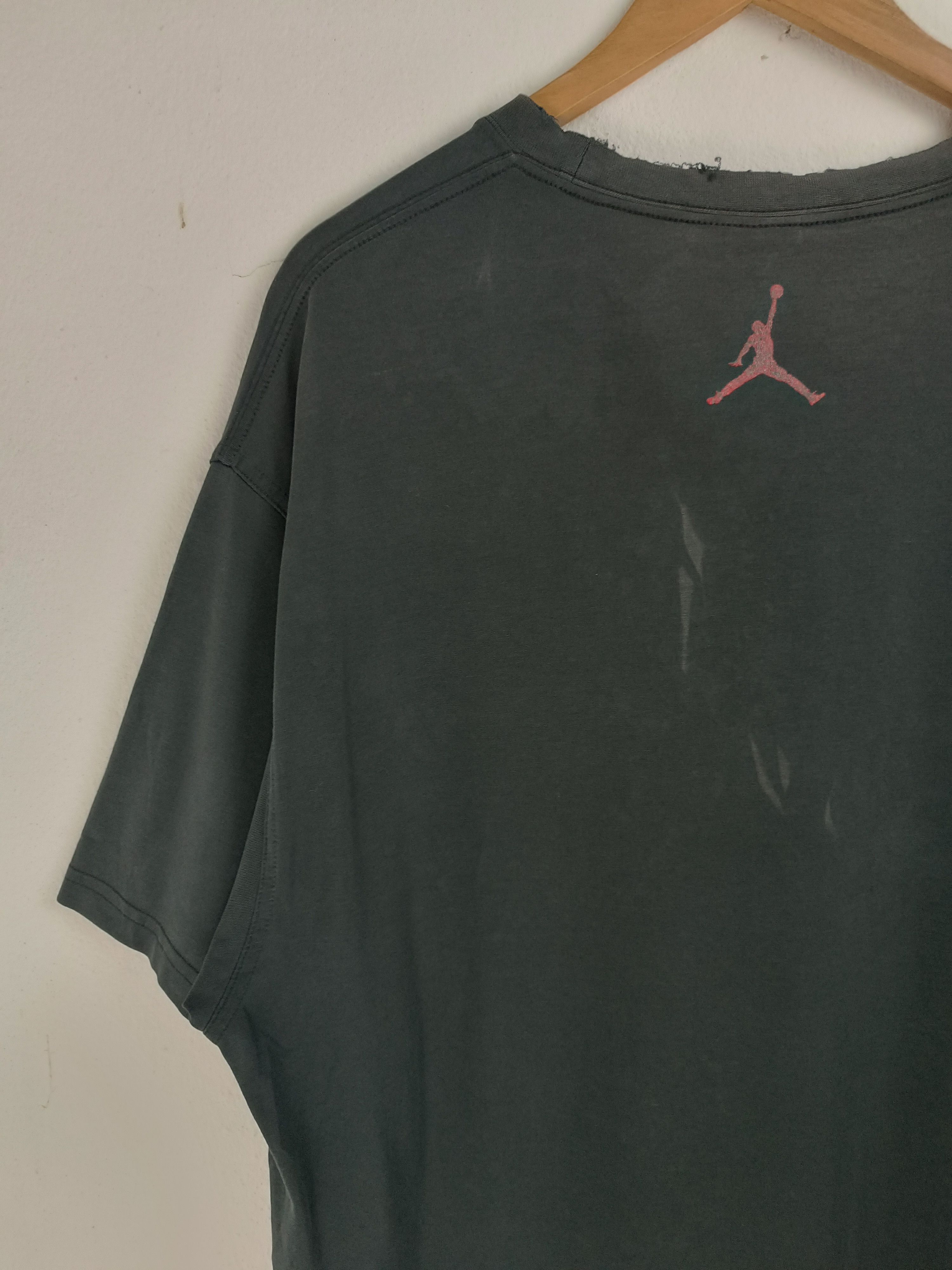 Jordan Brand THRASHED FADED VINTAGE Y2K JORDAN TEE 4G INTHEATTIC LGB Size US XL / EU 56 / 4 - 15 Thumbnail