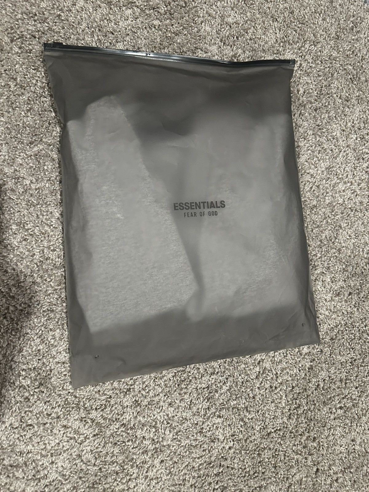 Essentials × Fear of God Essentials Fear of God Size US XL / EU 56 / 4 - 2 Thumbnail