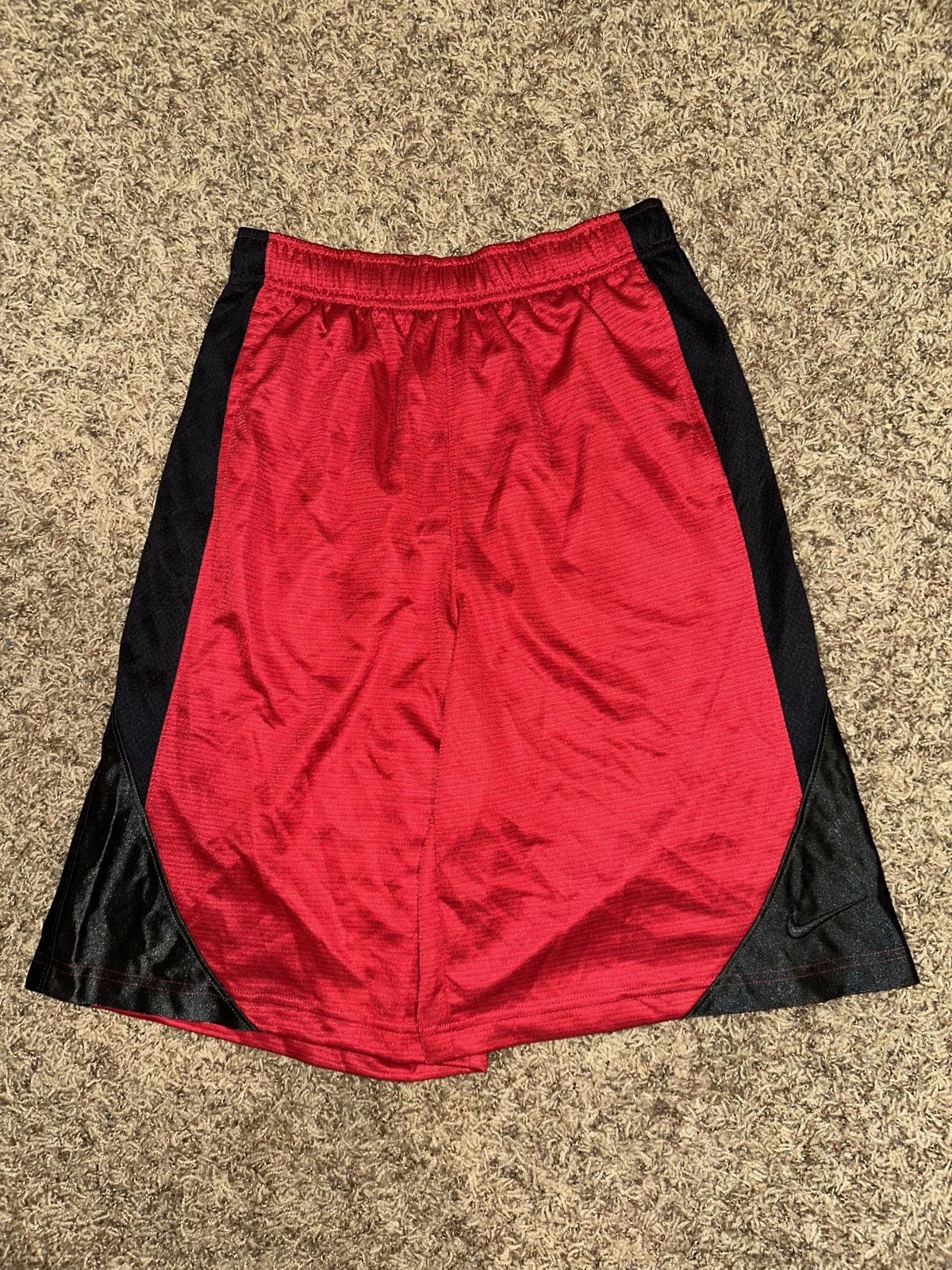 Nike Nike Boy’s Avalanche 2.0 Black/Red Basketball Shorts Size US 26 / EU 42 - 1 Thumbnail