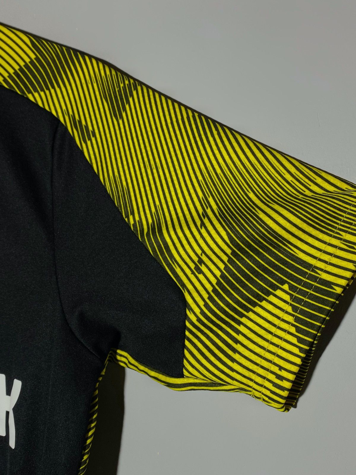 Puma Puma Borussia Dortmund Jersey 2019/20 Football Shirt Size US M / EU 48-50 / 2 - 5 Thumbnail