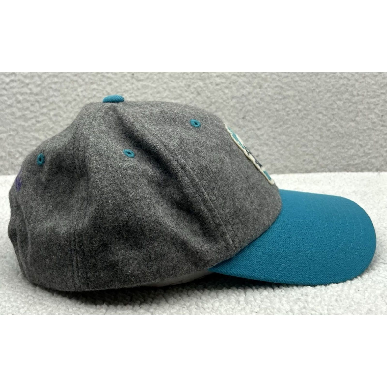Mitchell & Ness Mitchell & Ness Charlotte Hornets Hat Snapback Wool Blend Gray Teal Hardwood Men Size ONE SIZE - 6 Thumbnail