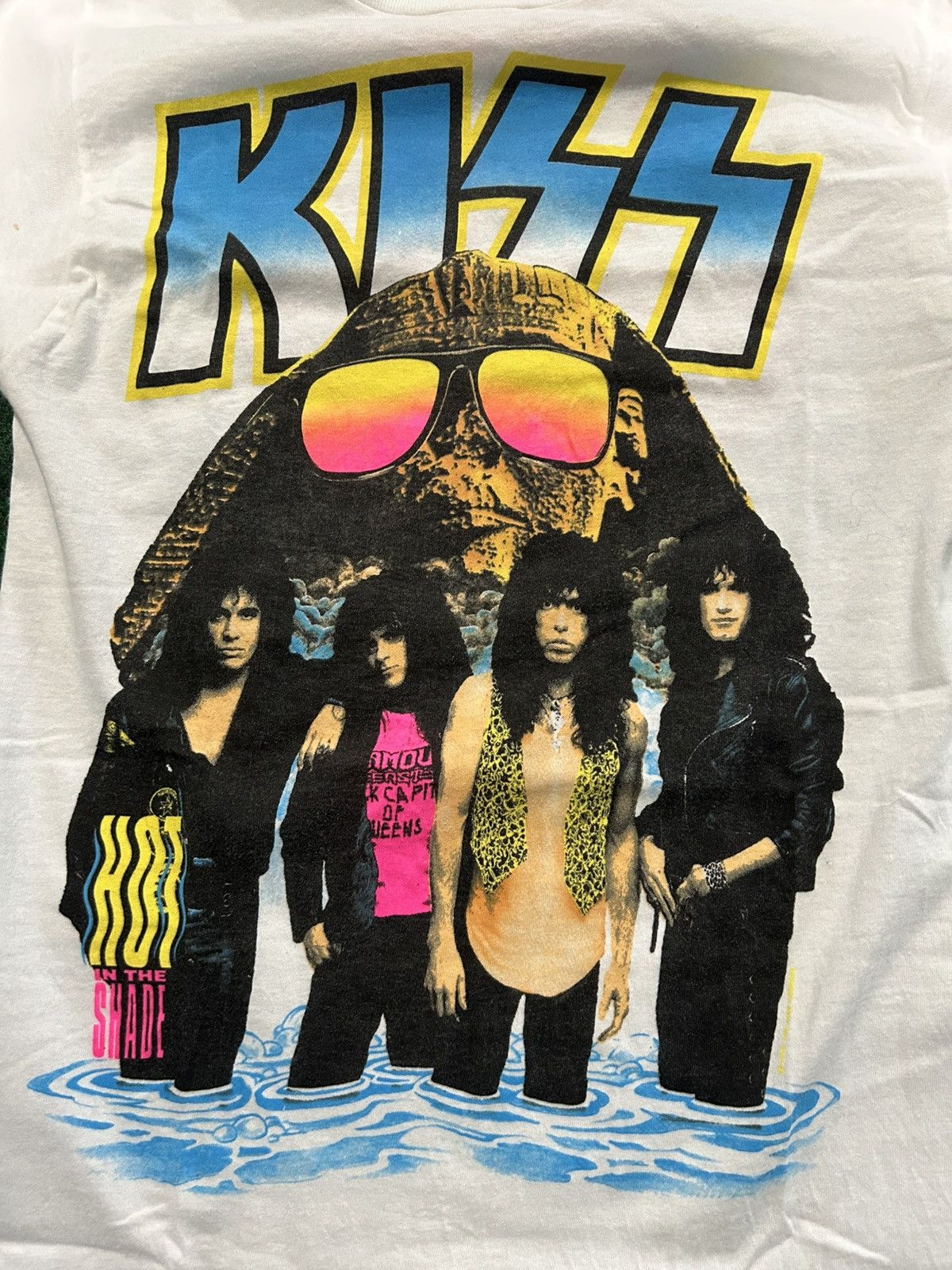 Other Vintage Single Stitch 1990 Kiss Hot in the Shade Tour Tee Size US L / EU 52-54 / 3 - 2 Thumbnail
