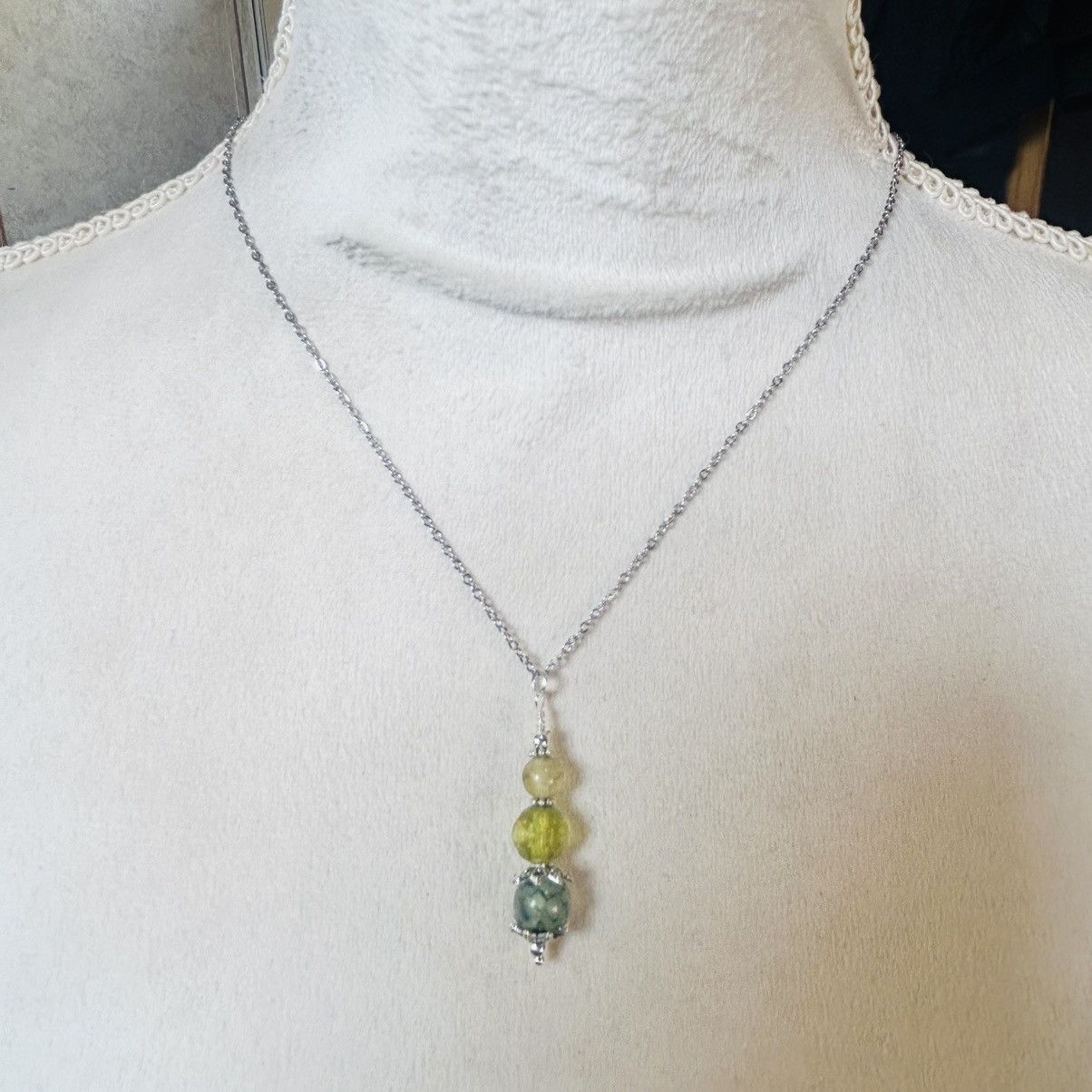 Handmade Handcrafted vintage dragon vein agate beaded necklace Size ONE SIZE - 3 Thumbnail