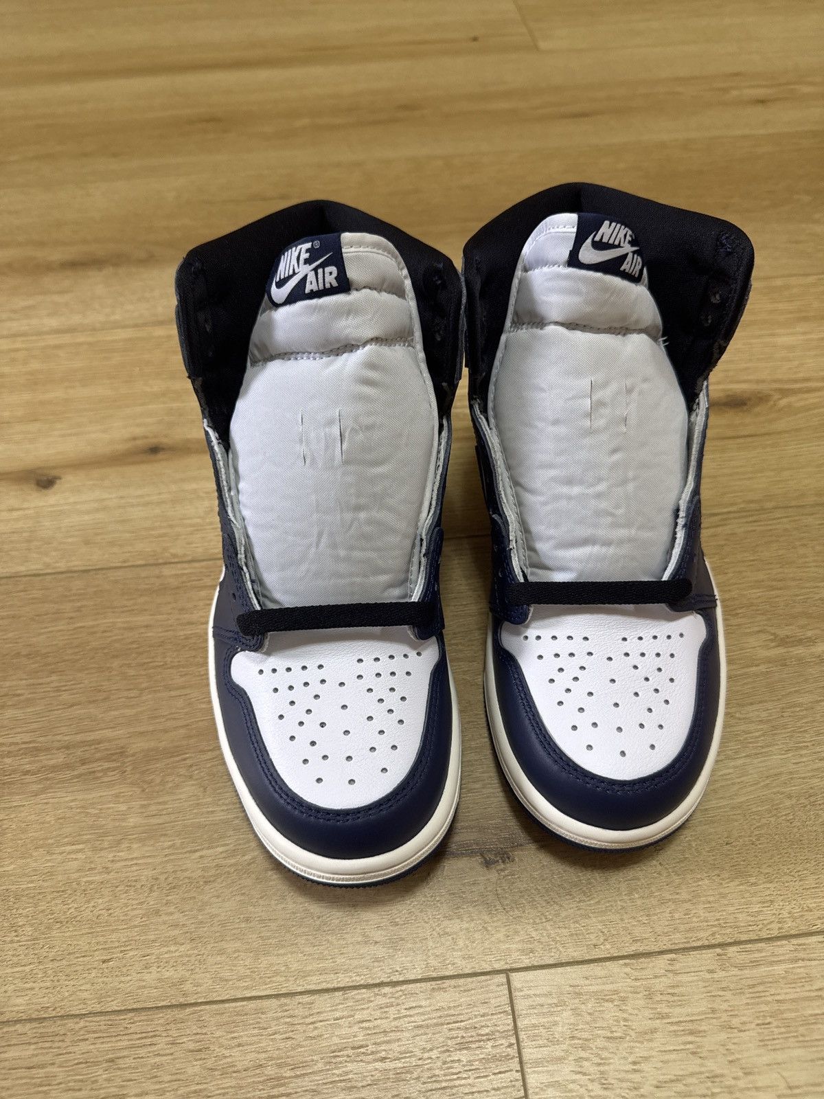 Jordan Brand 🏀 Nike Air Jordan 1 “Midnight Navy” Men’s Sz 6 – BNIB Size US 6 / EU 39 - 4 Thumbnail