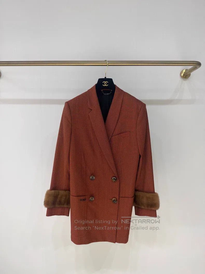 Fendi Fendi Mink Fur Trimmed Lapel Wool Blazer Size XS / US 0-2 / IT 36-38 - 1 Thumbnail