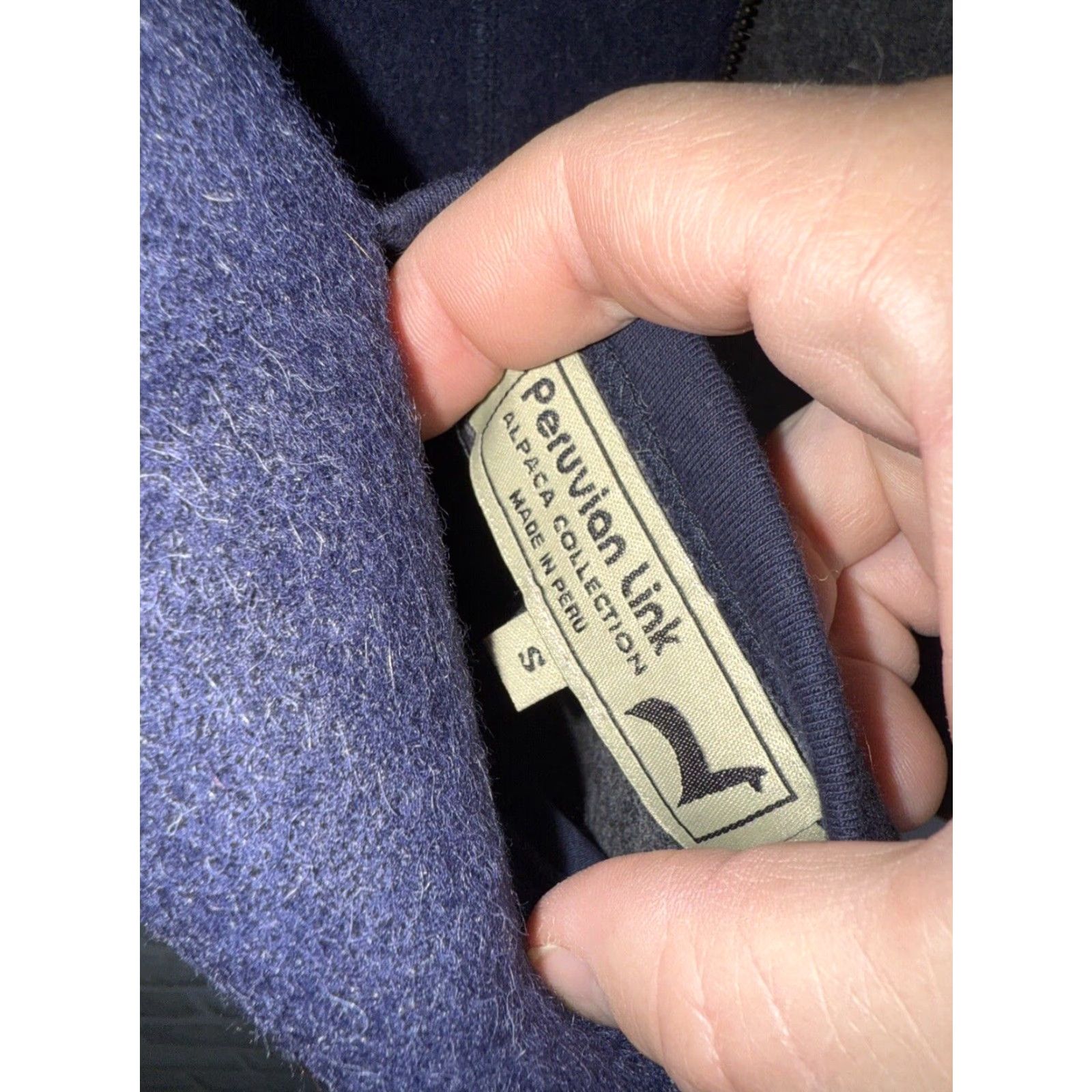 Vintage PERUVIAN ALPACA CO Reversible Alpaca Blend Vest Women's Small Blue & Gray Size S / US 4 / IT 40 - 4 Thumbnail