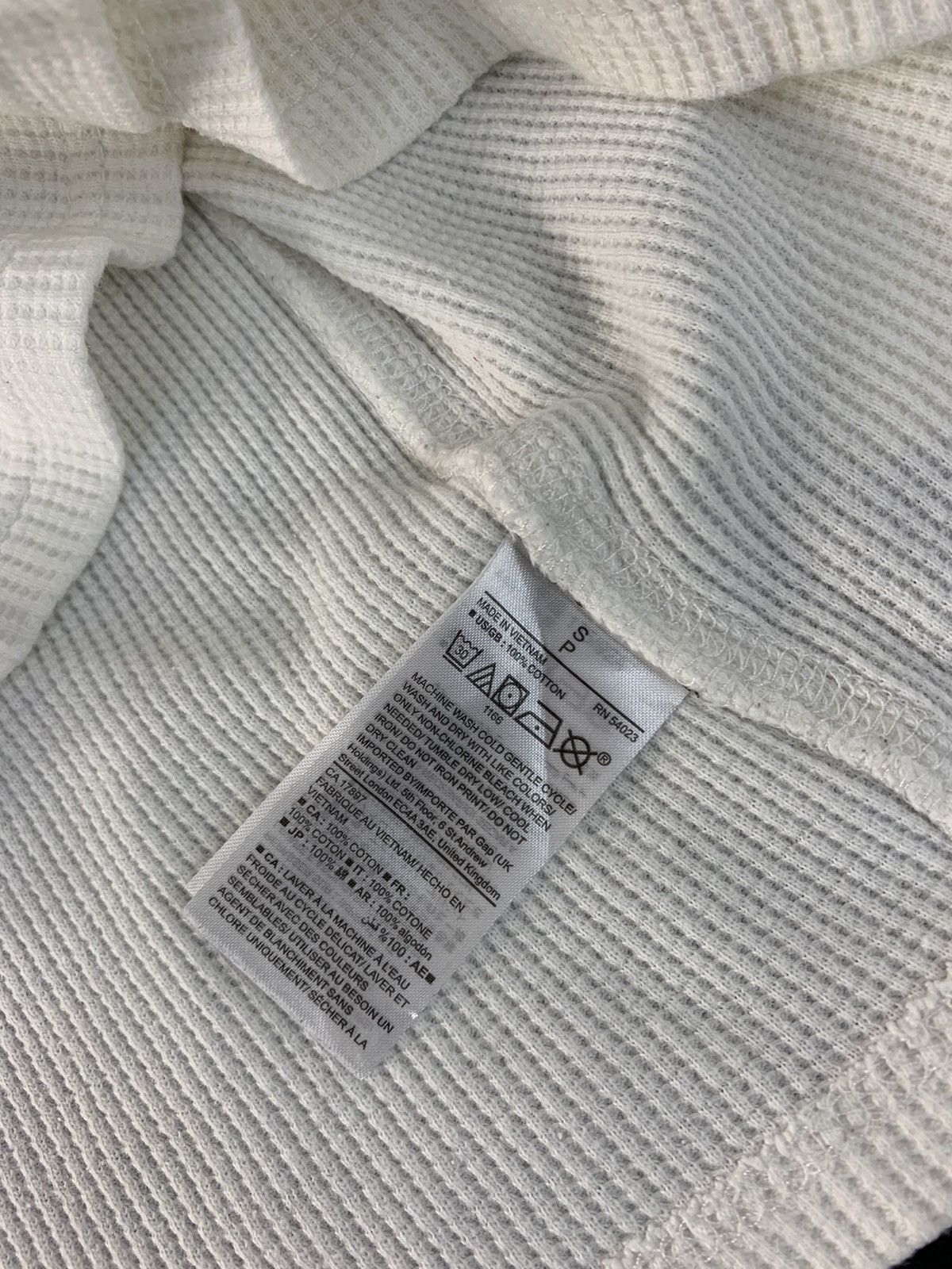 Gap GAP Spell Out Longsleeve Crewneck Printed Tee Size L / US 10 / IT 46 - 6 Thumbnail