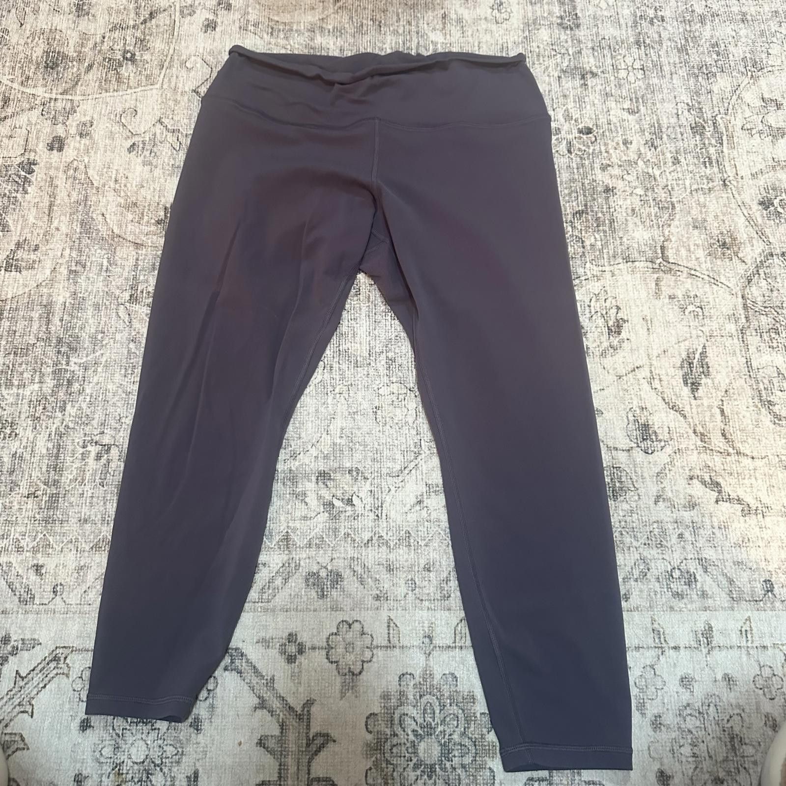 Designer Athleta Transcend 7/8 Leggings - XL - Fashionable Comfort Size 40" / US 18 - 1 Thumbnail