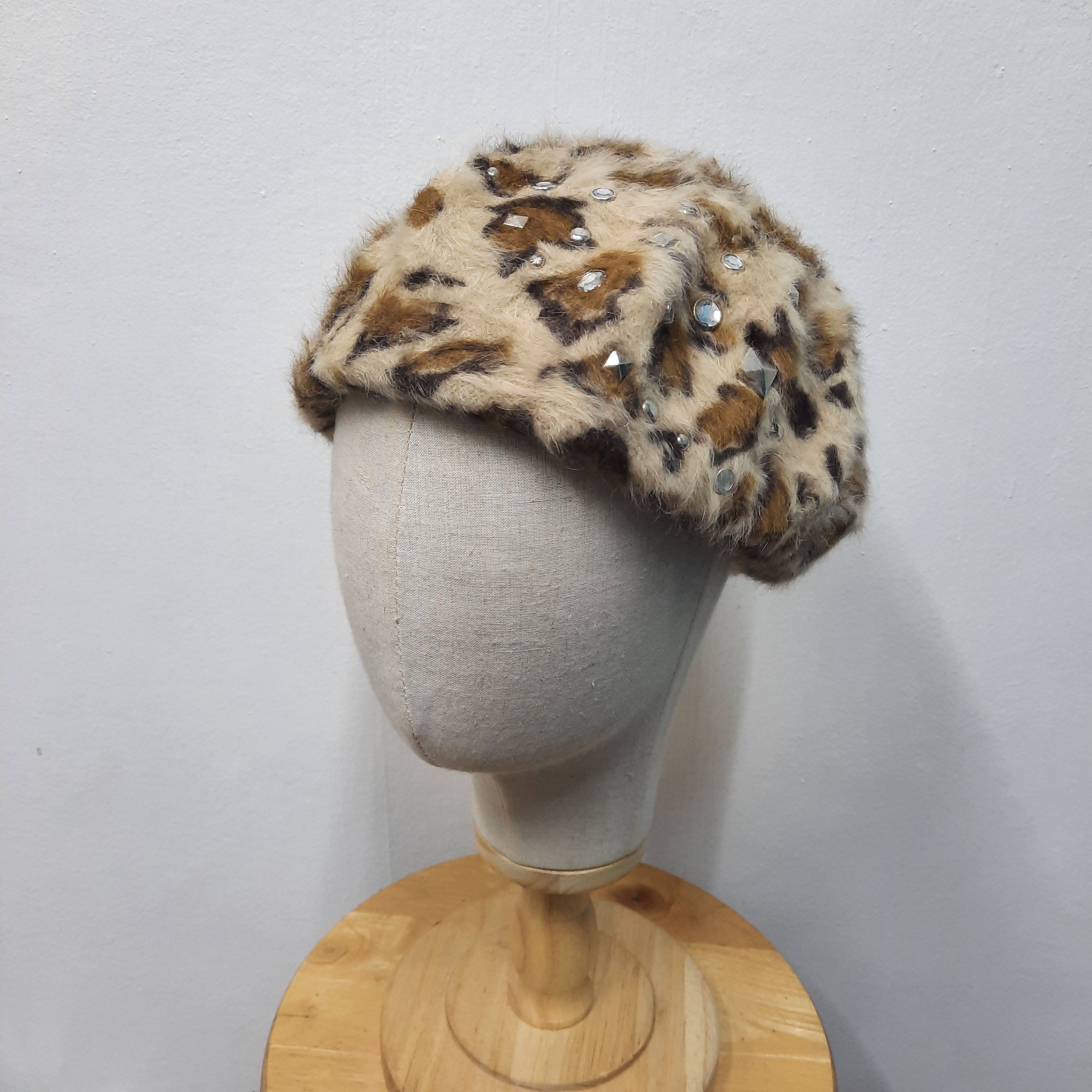 Tornado Mart 💥 Japanese brand punk rock style leopard fur beret hat Size ONE SIZE - 4 Thumbnail