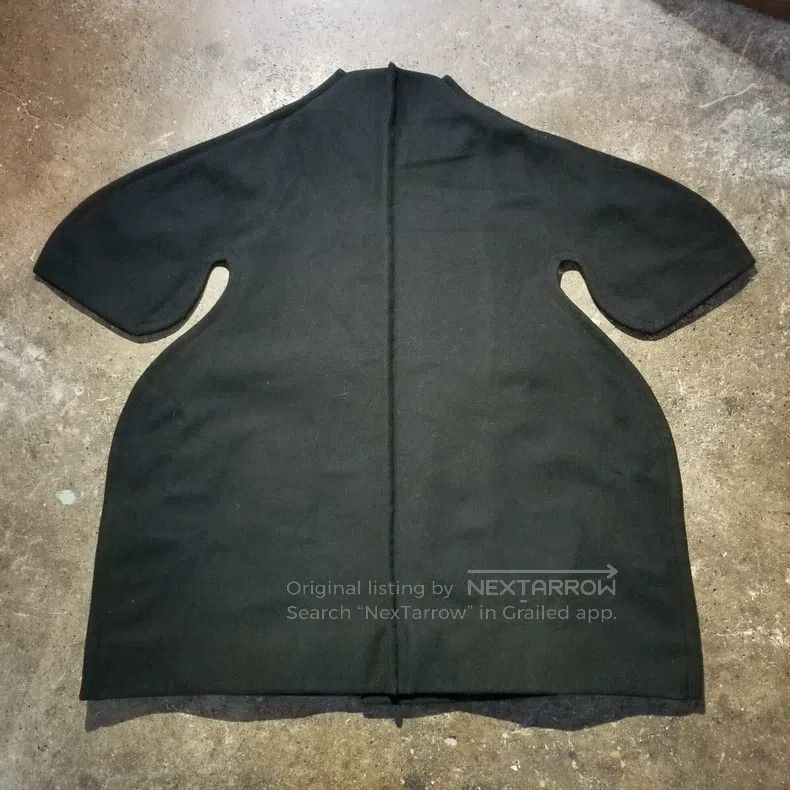 Comme des Garcons Comme des Garcons Black Anime-Inspired Design Top Size S / US 4 / IT 40 - 5 Thumbnail