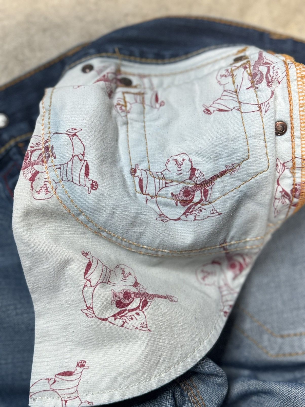 True Religion True Religion Mvp ll World Tour Point Guard Men Size US 36 / EU 52 - 16 Thumbnail