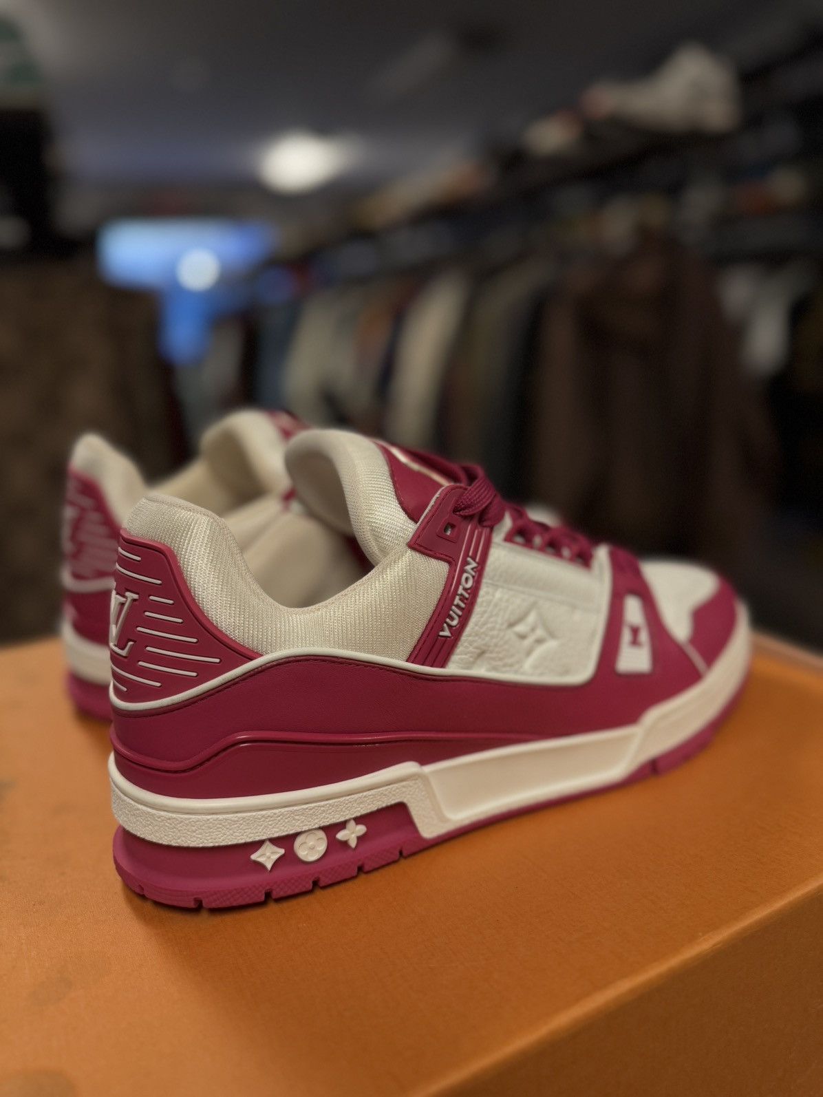 Louis Vuitton Louis Vuitton Low Top Pink Trainers Size 9LV/10US (NEW) Size US 10 / EU 43 - 6 Thumbnail