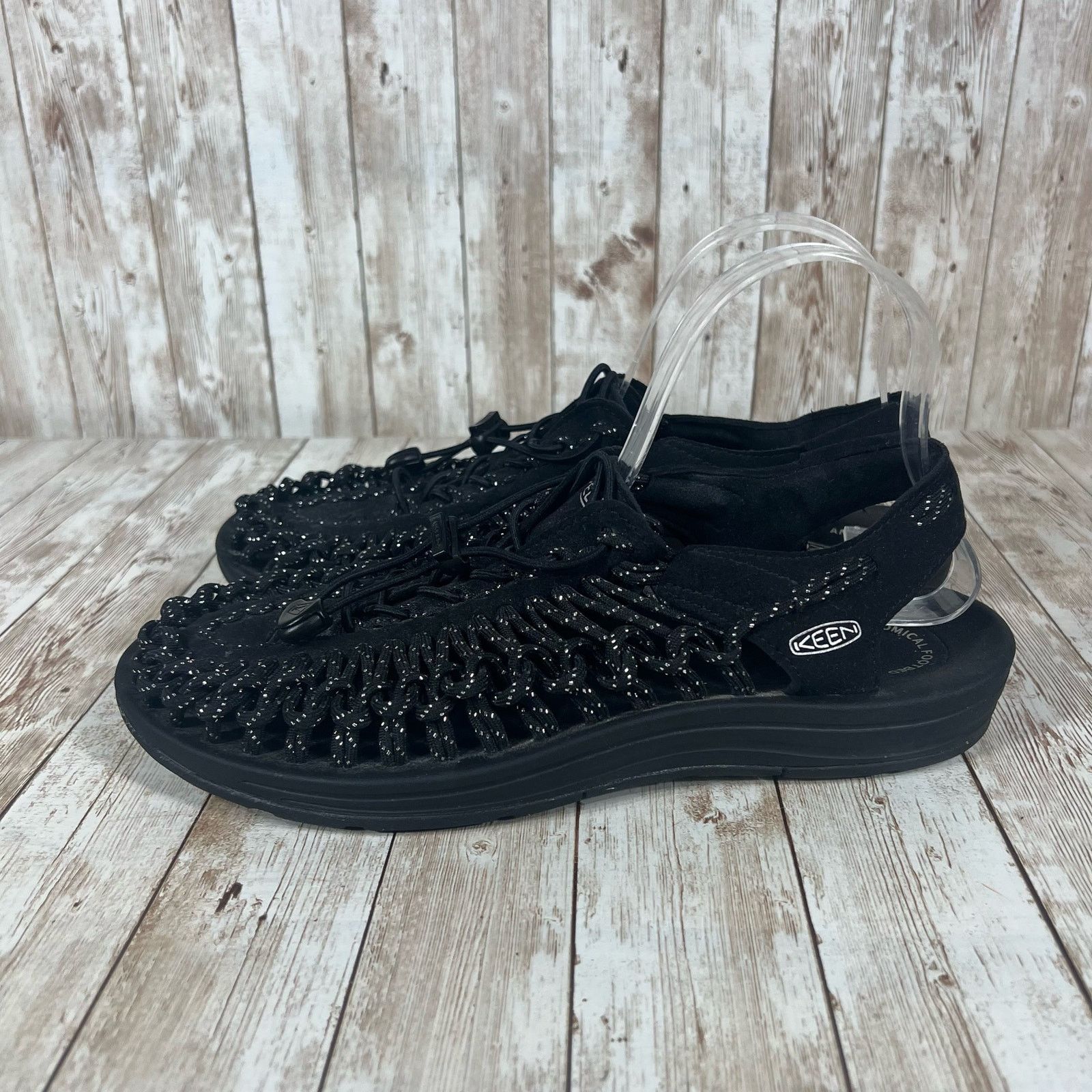 KEEN Keen kneel water sandal bungee Womens 11 black Size US 11 / IT 41 - 2 Thumbnail