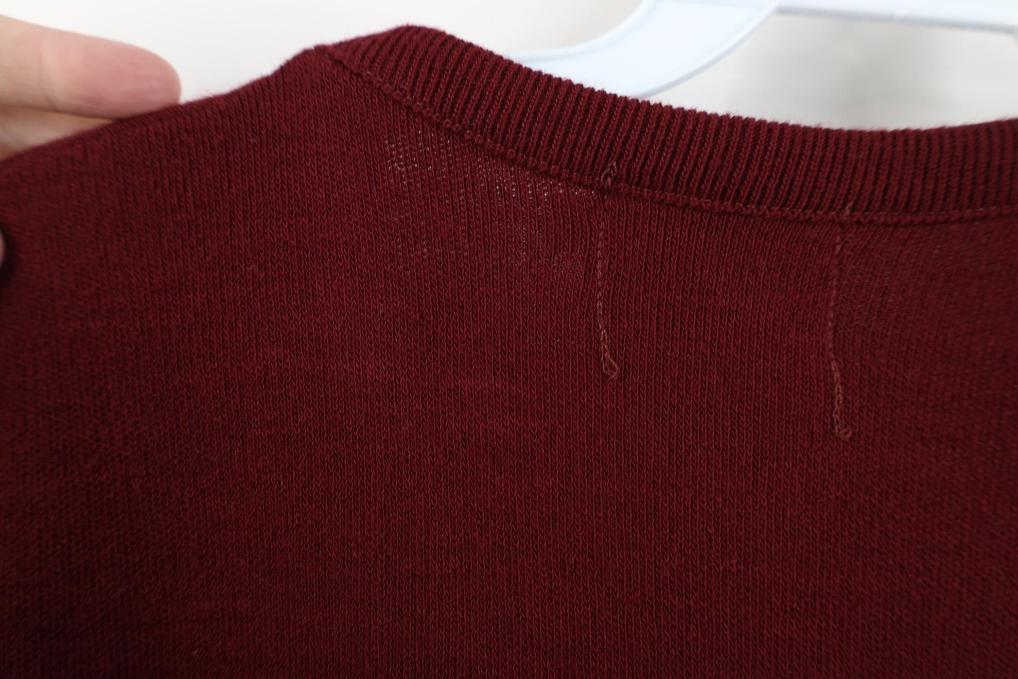 Vintage Vintage 70s Streetwear V-Neck Sweater Vest Burgundy Red Size US M / EU 48-50 / 2 - 7 Thumbnail