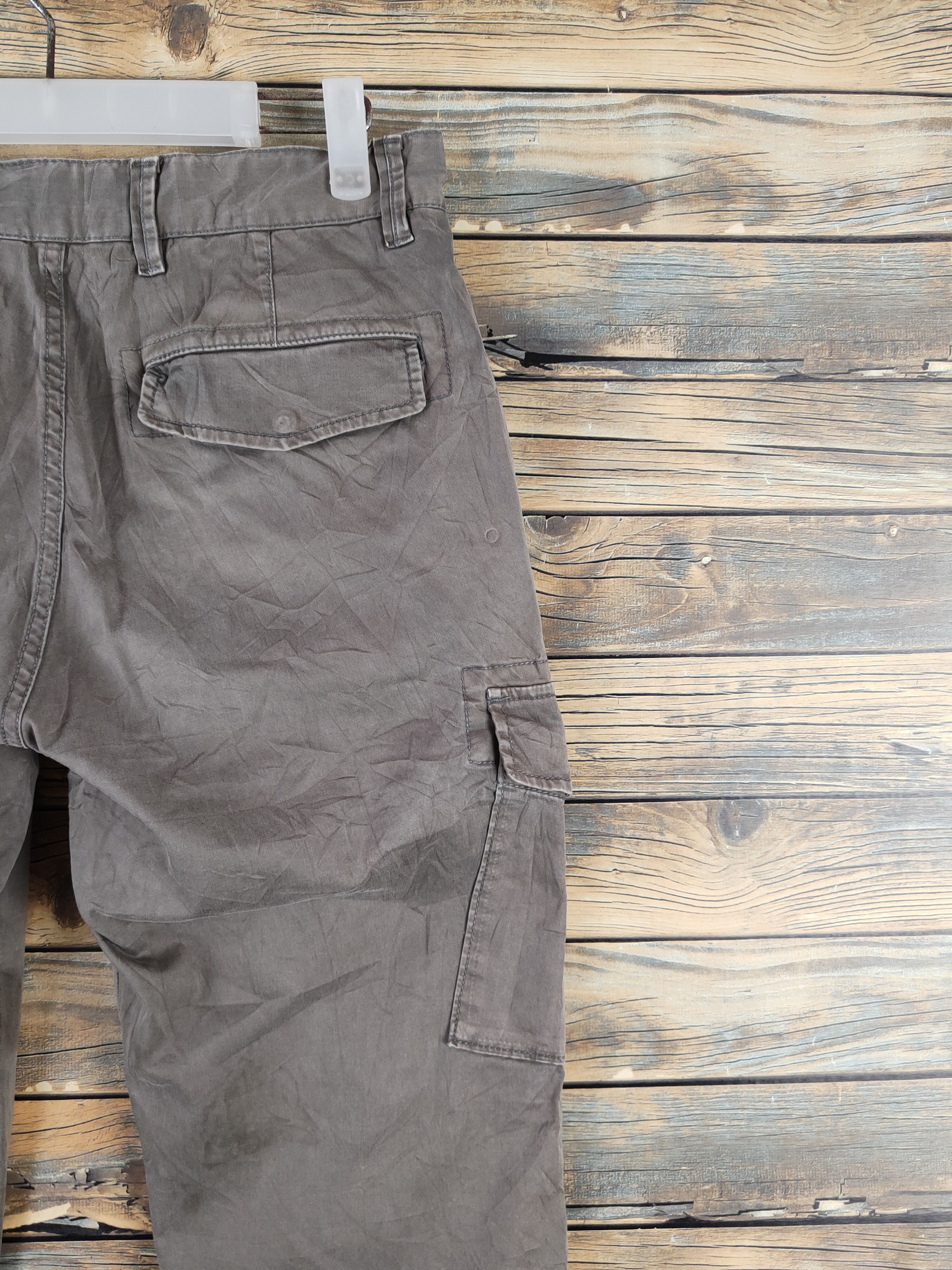 Japanese Brand Uniqlo Olive Multipocket Tactical Cargo Pants #W22 Size US 29 - 10 Thumbnail
