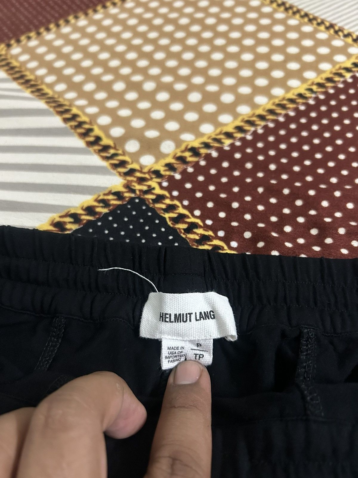 Helmut Lang HELMUT LANG BLACK SWEATSHORT Size 28" / US 6 / IT 42 - 3 Thumbnail