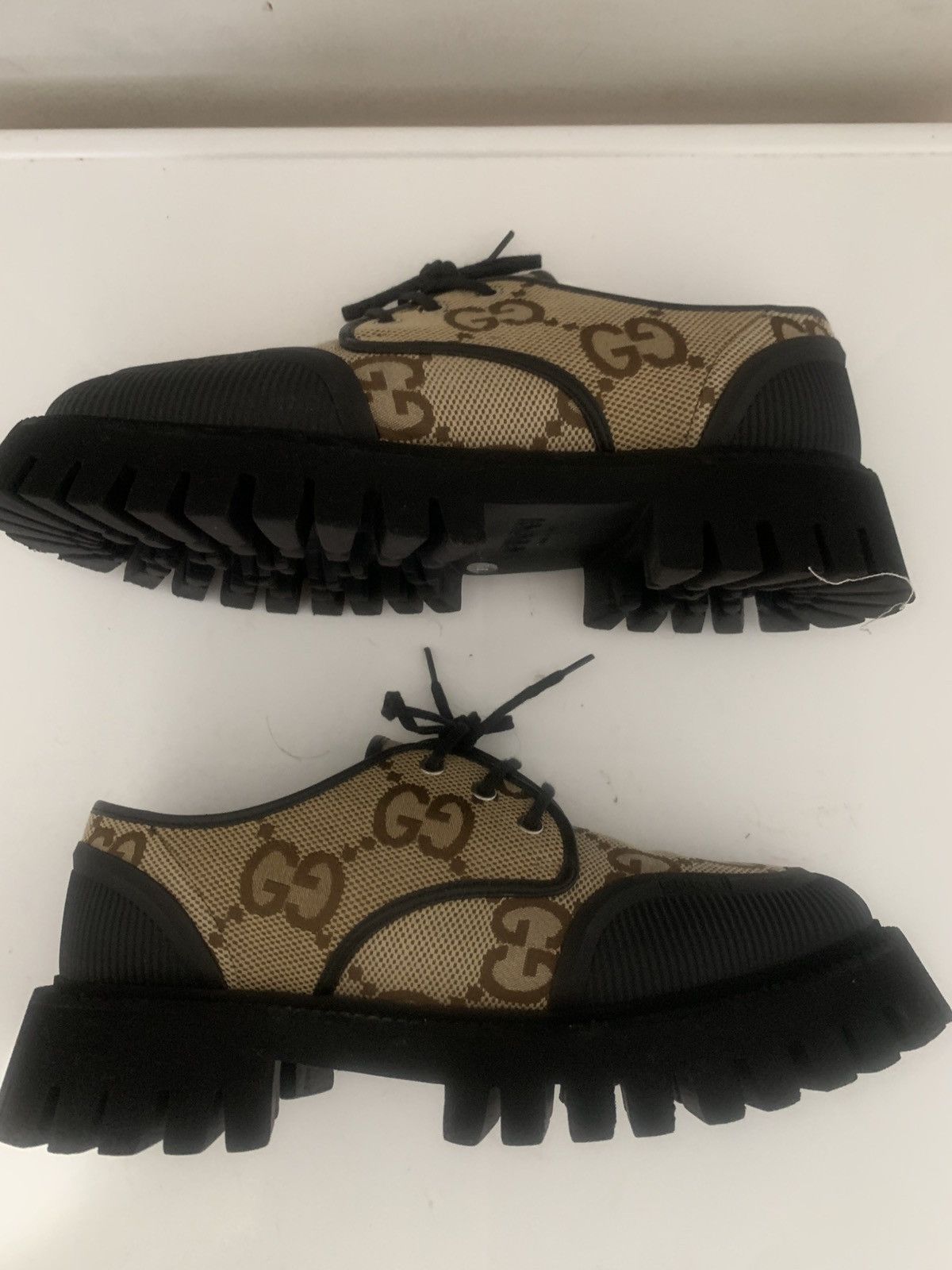 Gucci Gucci Maxi GG supreme canvas lace up low cut Size US 9.5 / EU 42-43 - 3 Thumbnail