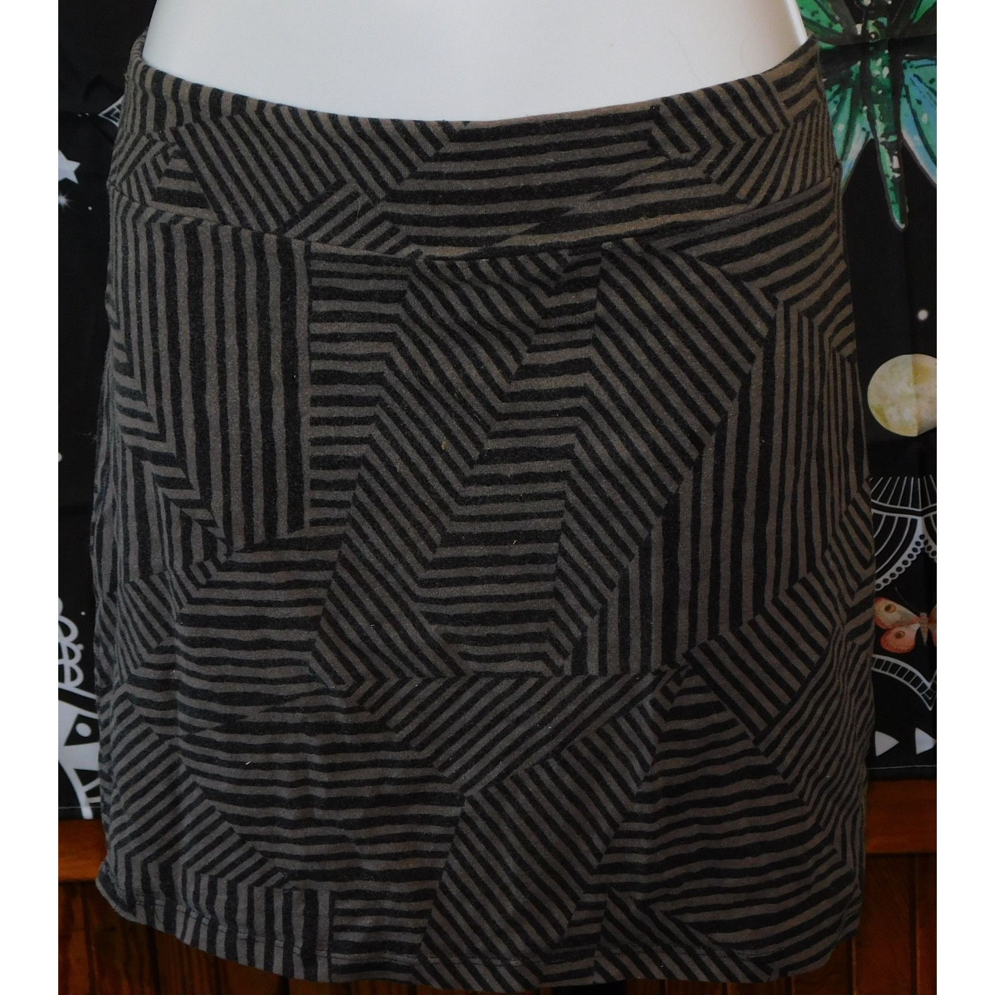 Other Xhilaration Gothic Black And Grey Geometric Mini Skirt Size 30" / US 8 / IT 44 - 2 Thumbnail