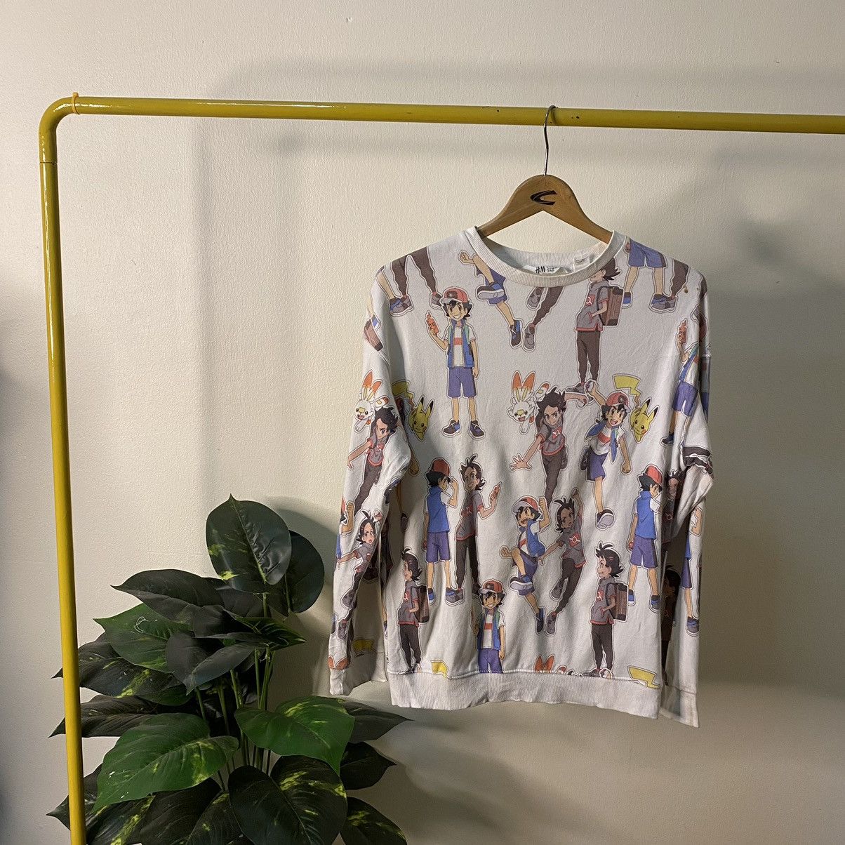 H&M × Nintendo × Pokemon Vintage Pokemon by Nintendo x H&M AOP Sweatshirt Size US S / EU 44-46 / 1 - 1 Thumbnail