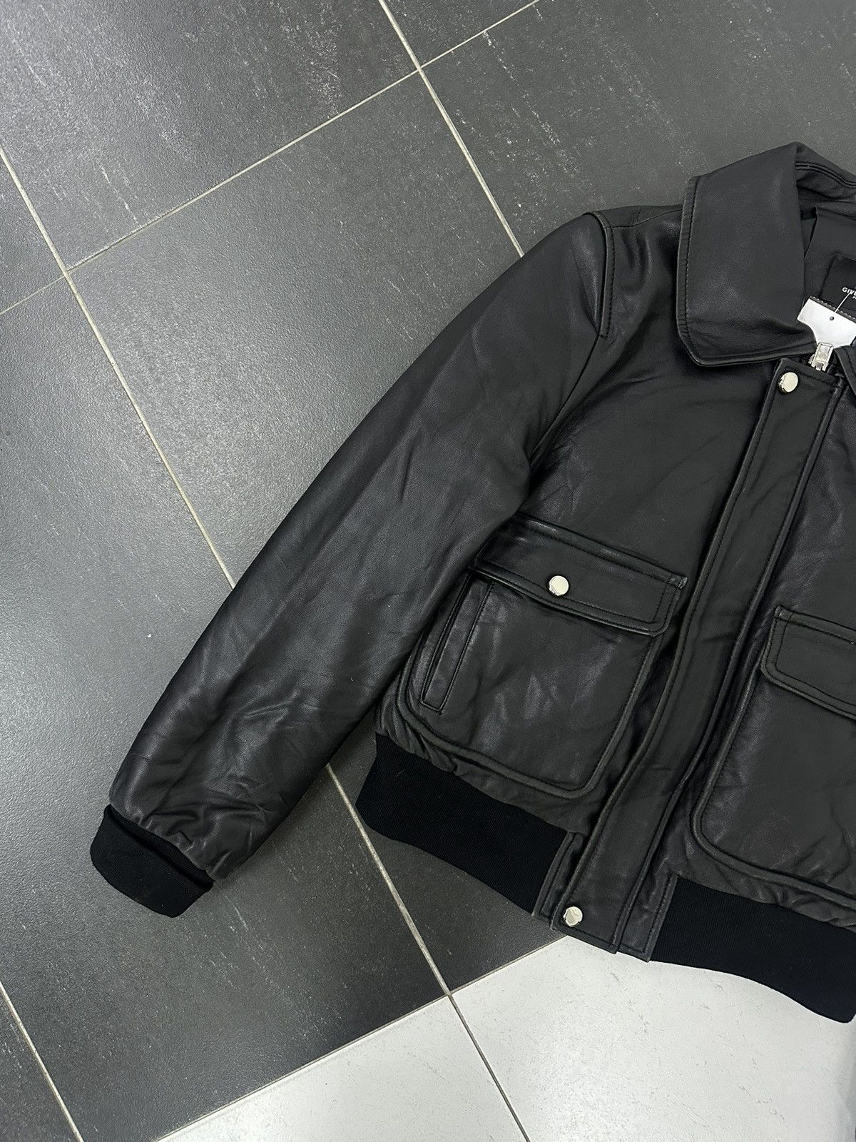 Designer Beautiful Parody Givenchy Leather Jacket Size US S / EU 44-46 / 1 - 3 Thumbnail